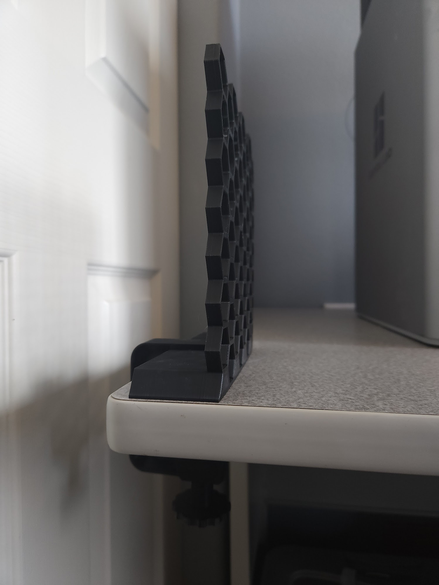Honeycomb Storage Clamp on Desk Mount - photo 3
