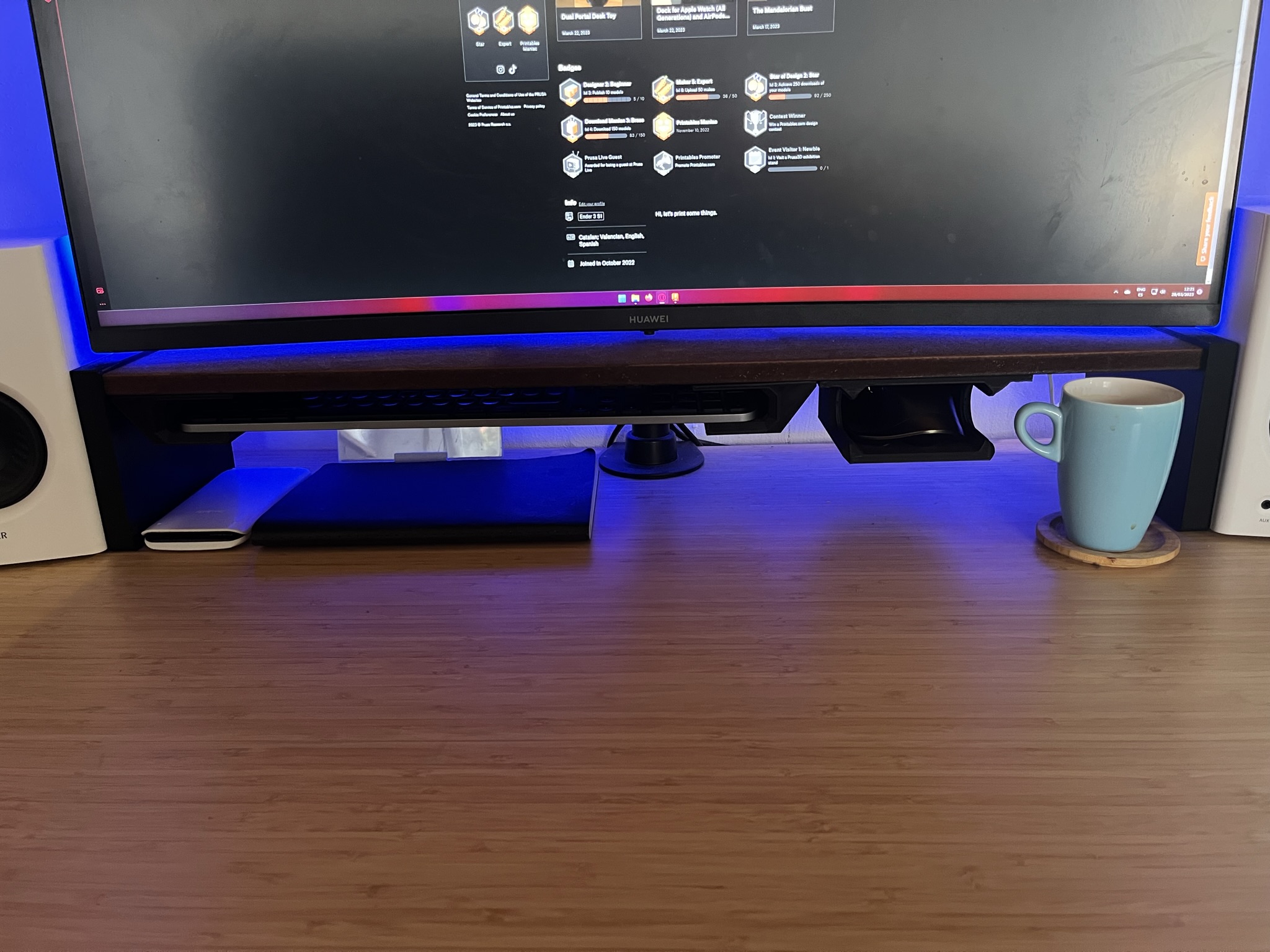 Desk stand shelf for organizing - photo 2