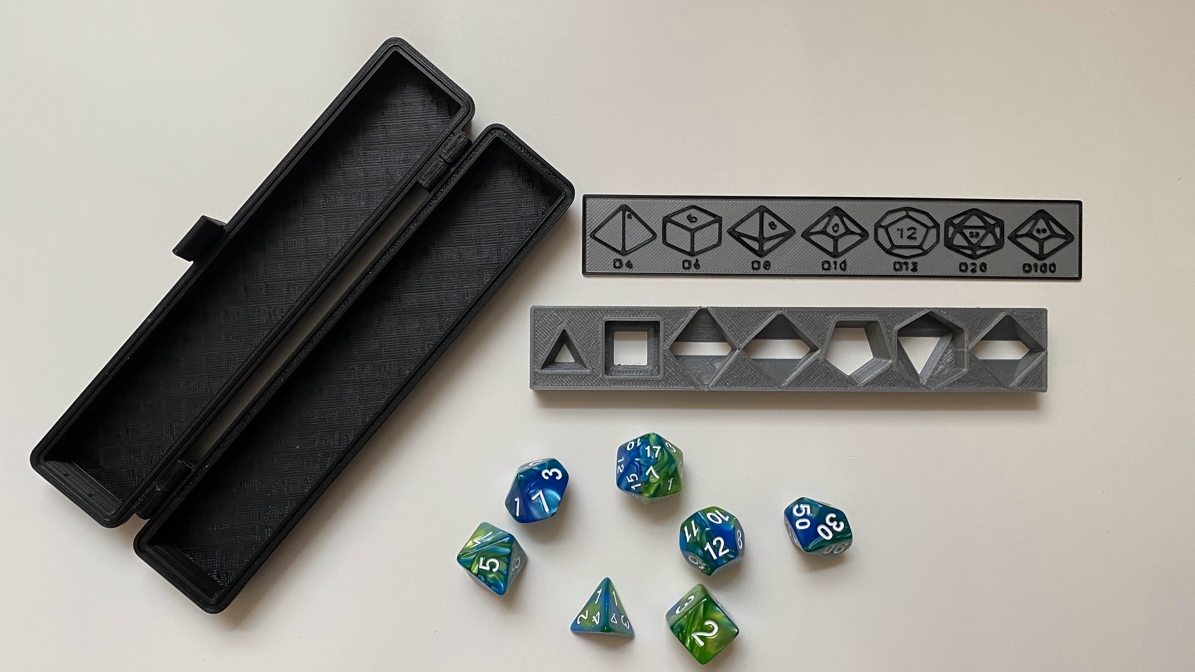 Print-In-Place Beginners Dice Case - photo 4
