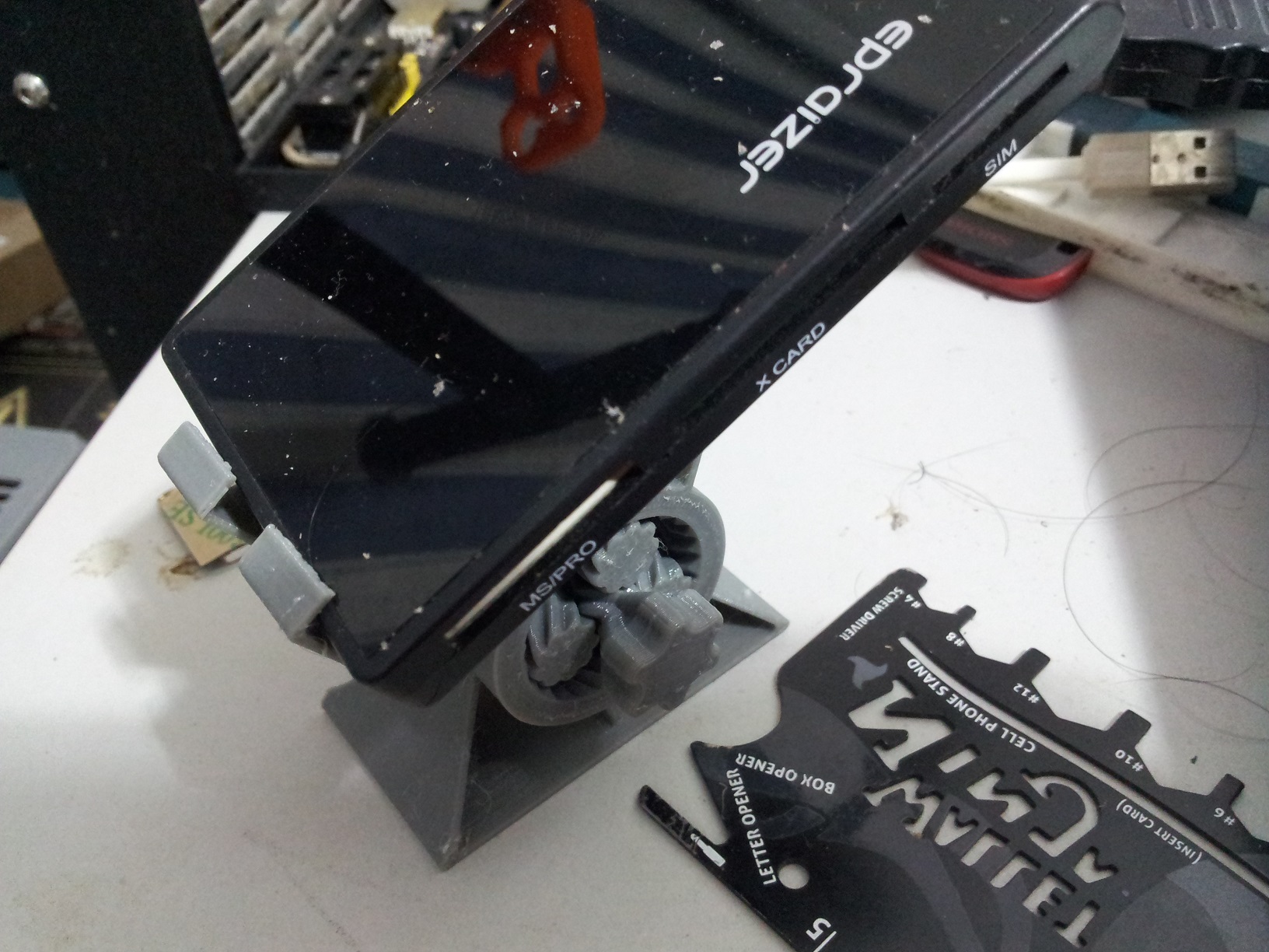 Planetary Phone Stand - photo 2