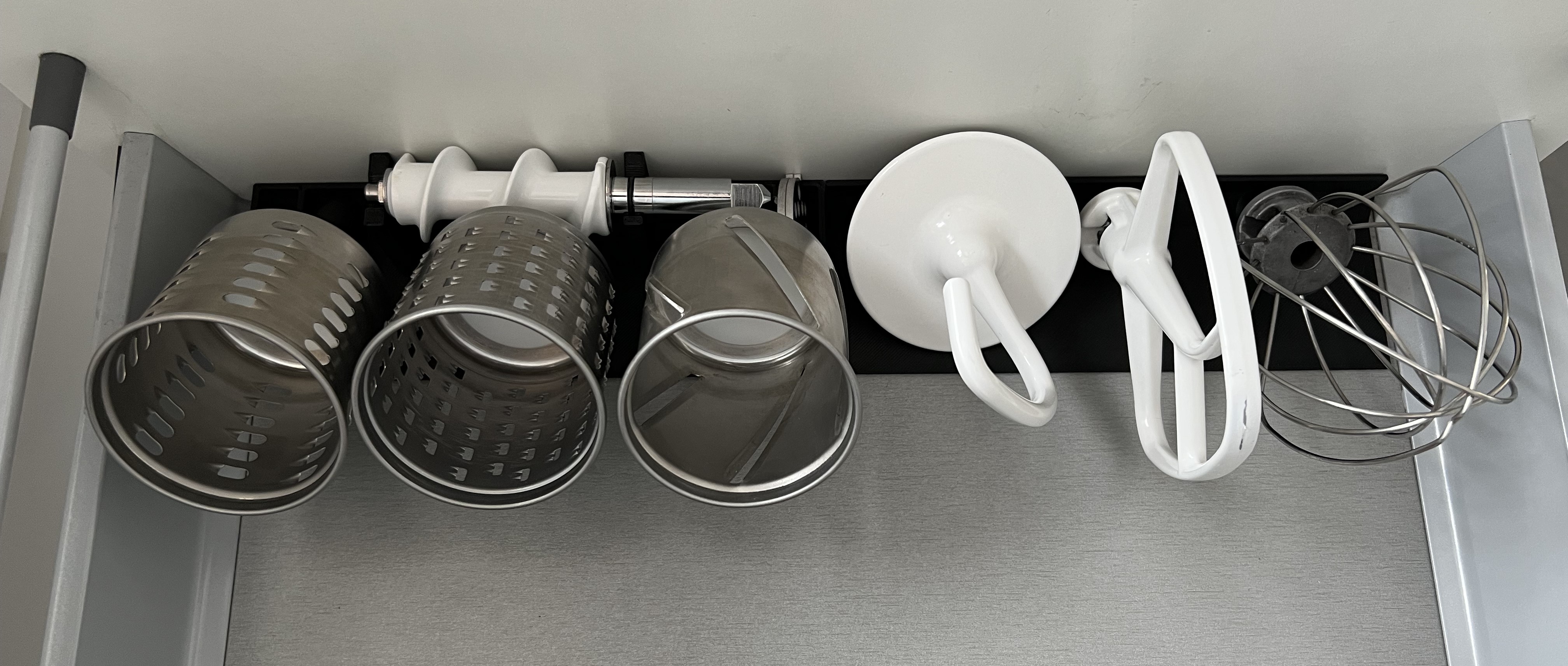 Stand for Kitchen Aid attachments (shredder/grater) - photo 2
