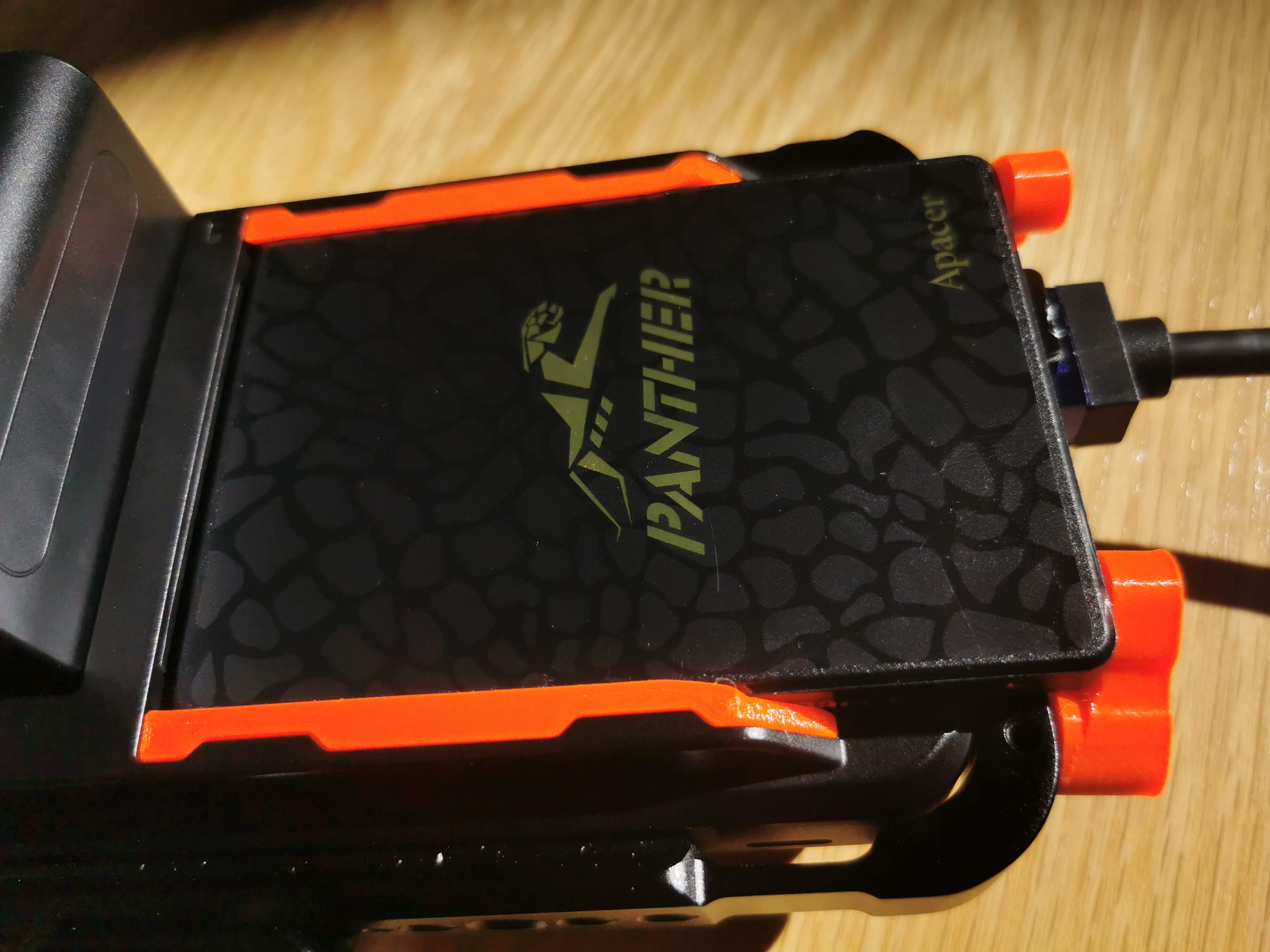 Tool less SSD adapter caddy for Atomos Ninja V (w extra clips for smallrig 2209) - photo 2