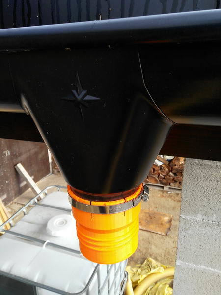 Water spout-hose adapter / Adaptér okap-žlutá hadice - photo 2