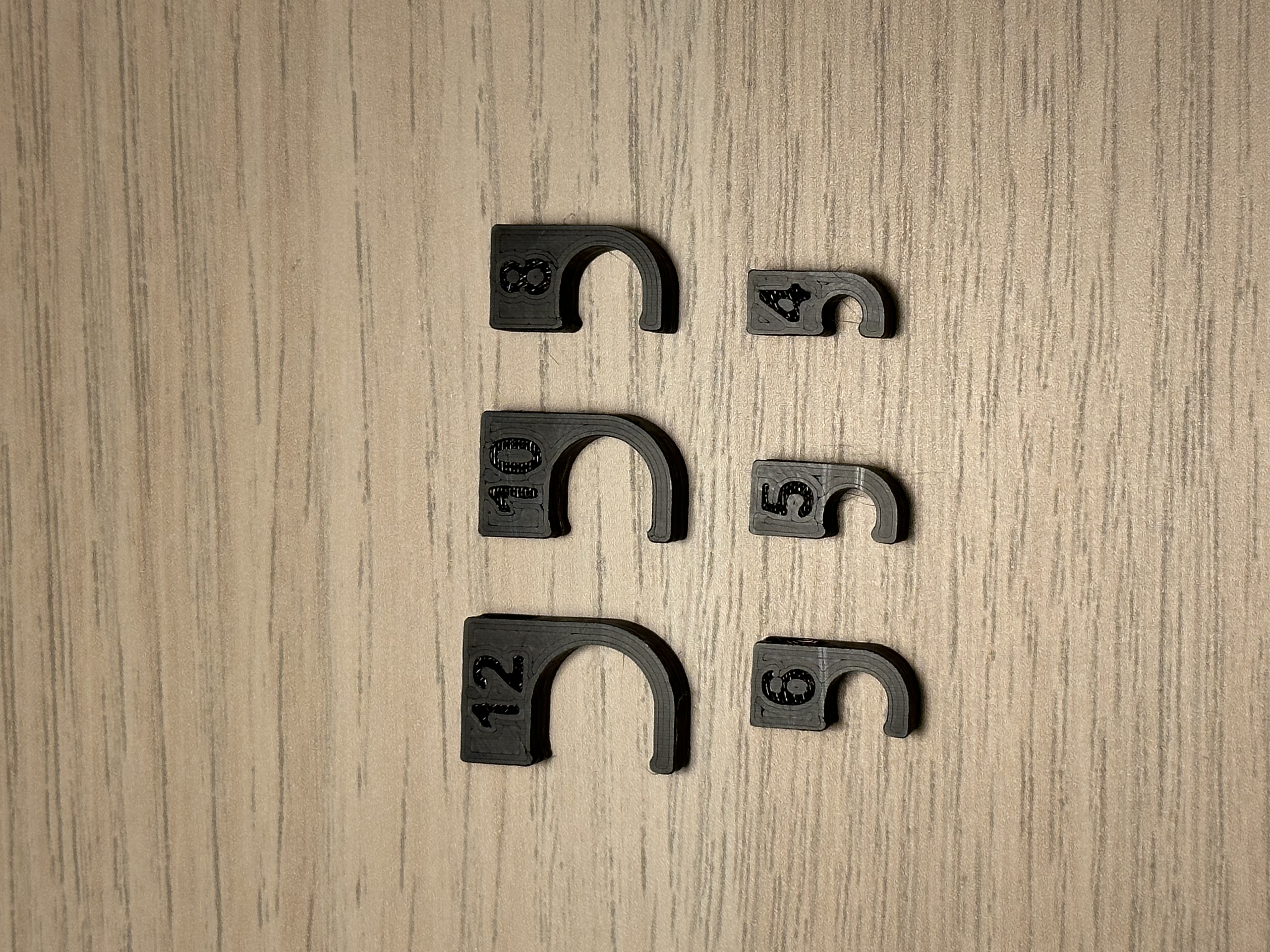 Cable clip/hook
