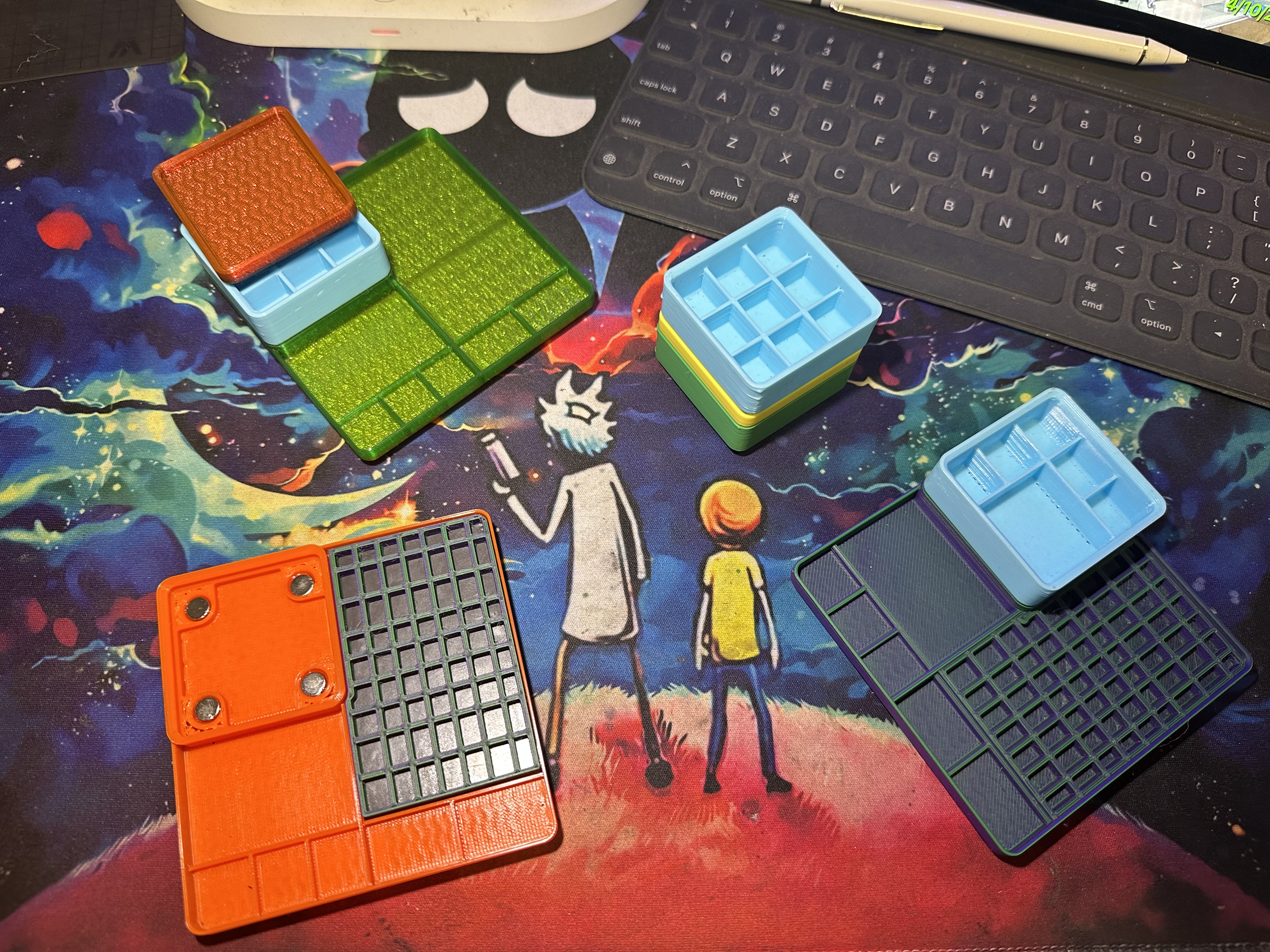 V3.1 Gridfinity Big/Small Parts Project Tray W/ 1x1 Screw Bin, 63 Slot  Grid Magnet Tray & Stackable Lid