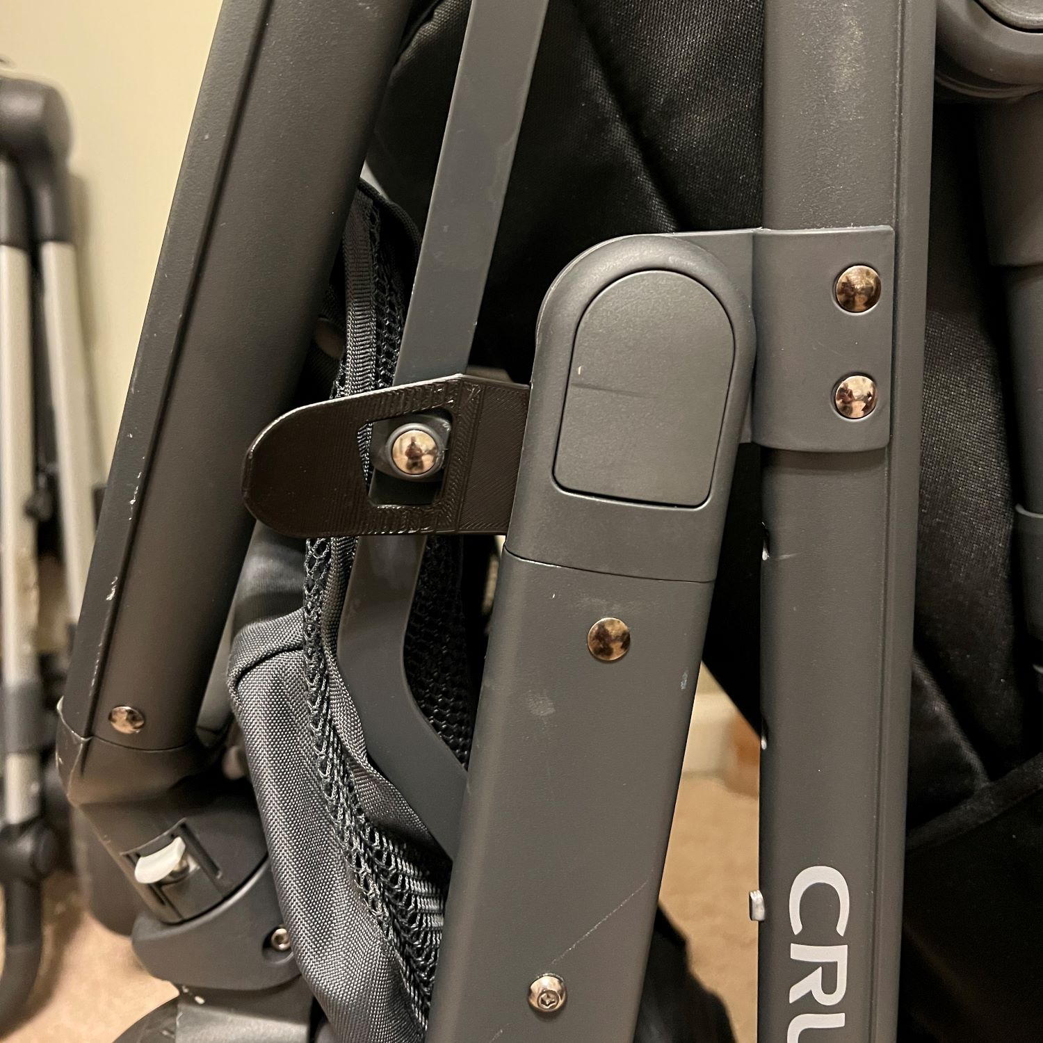 Replacement Folding Latch for Uppababy Cruz - photo 3