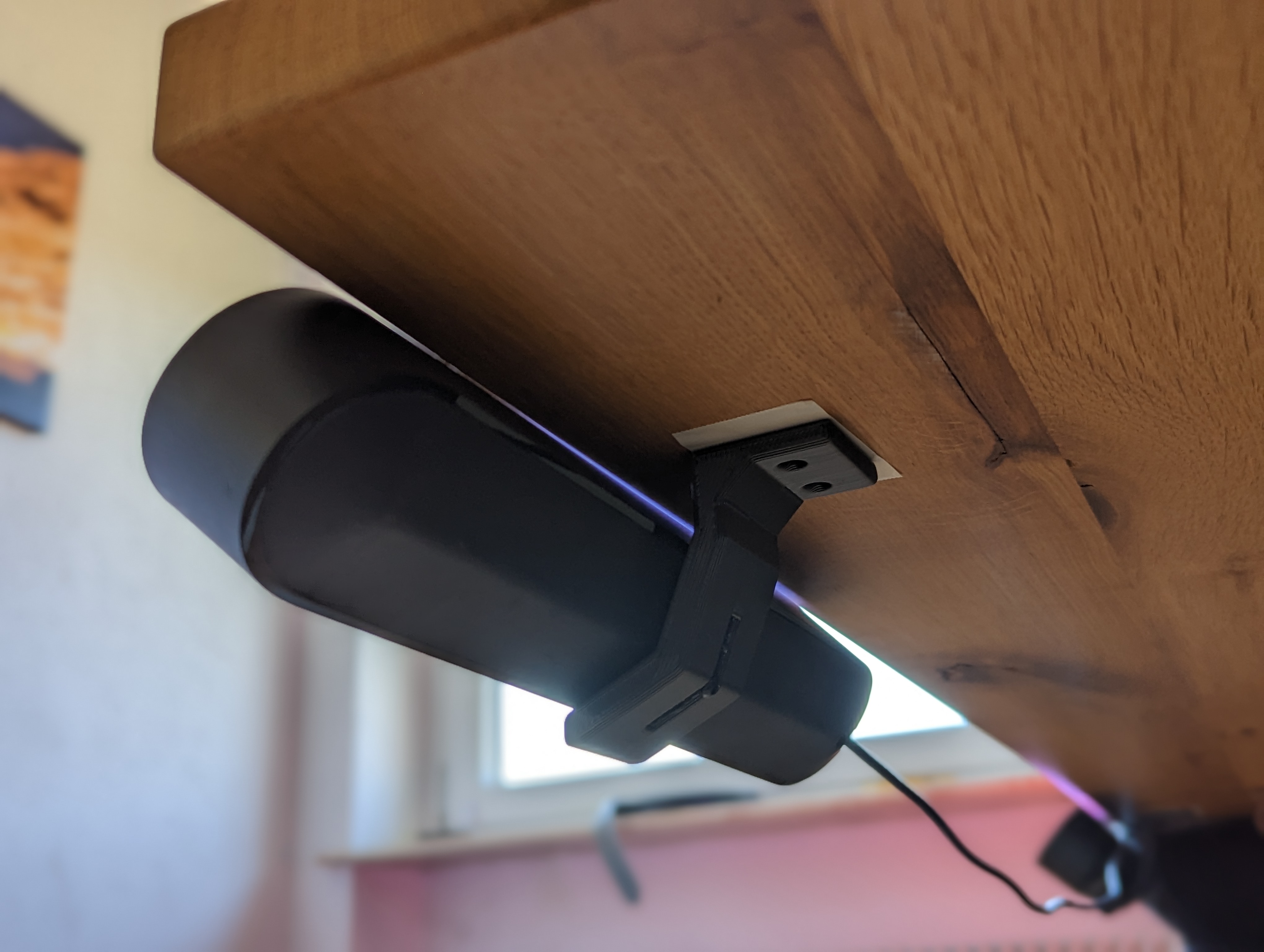 Desk Mount for Hue Play Bars - photo 2