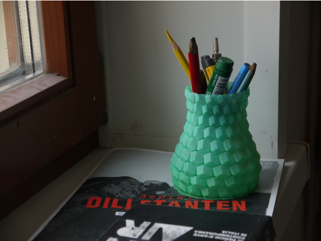 Curved honeycomb vase - photo 3