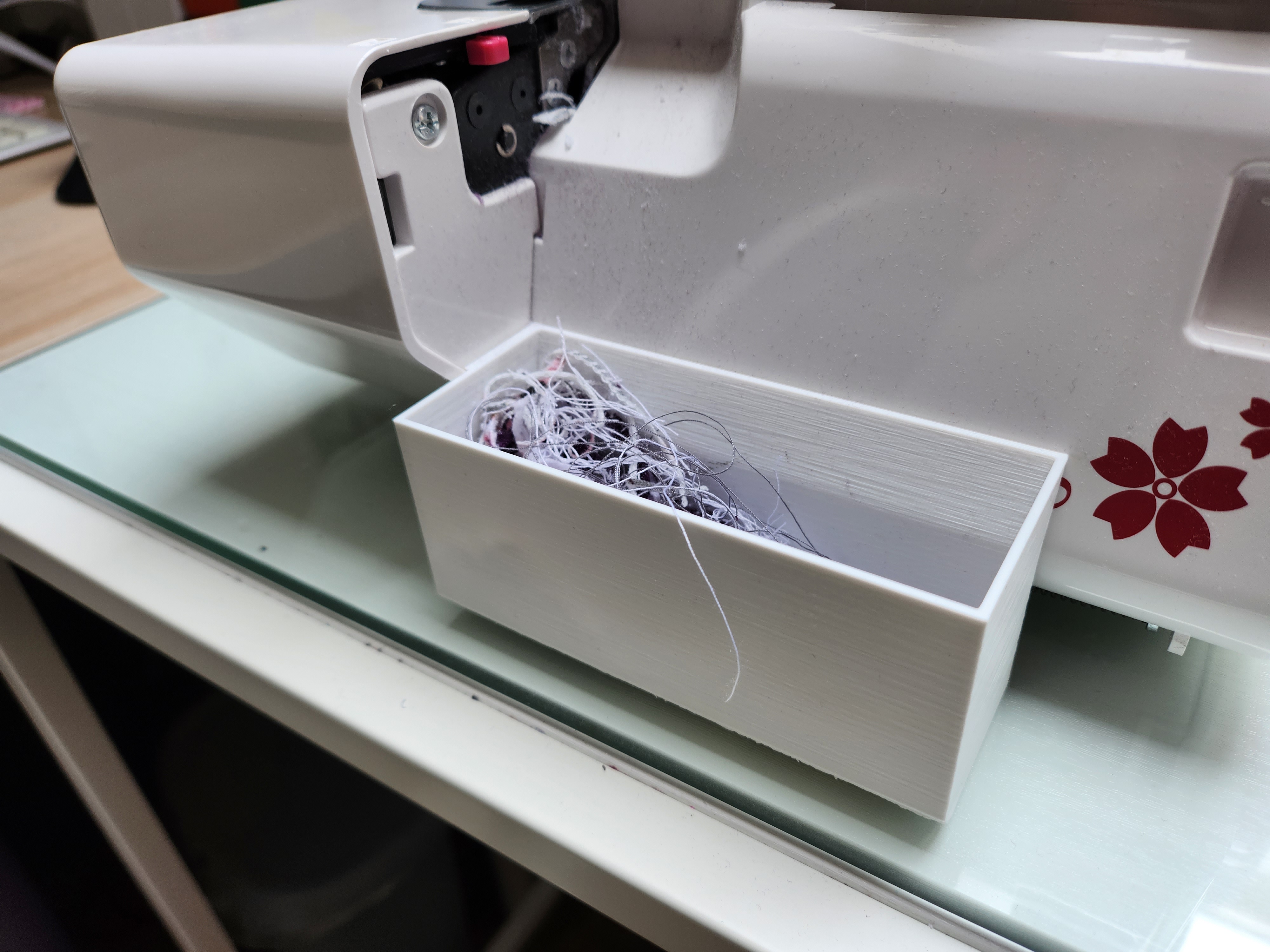 Janome 990D magnetic cloth scrap tray