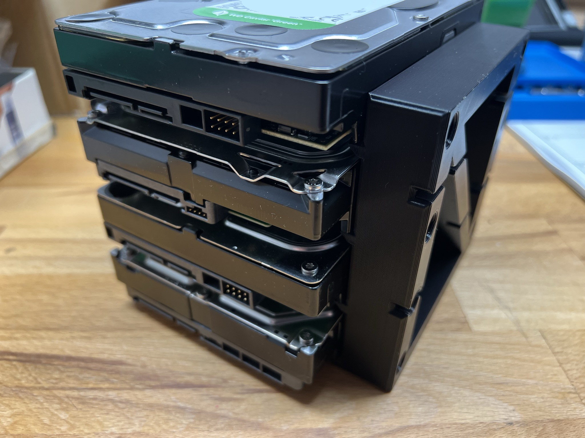 5.25" to 3.5" HDD adapter - photo 3