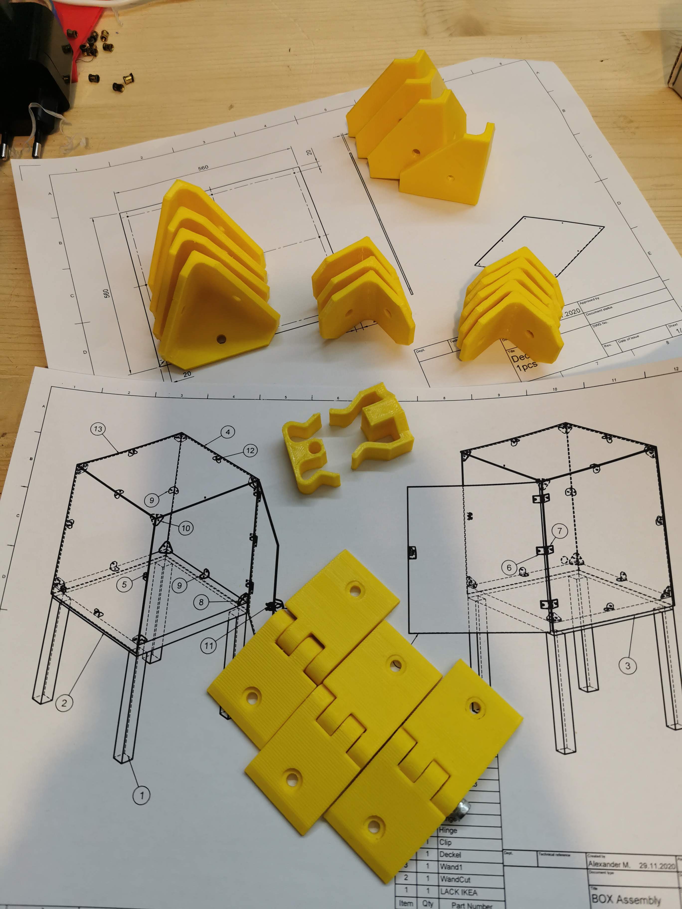 box jellyfish 3D Printer enclosure IKEA LACK table - photo 3