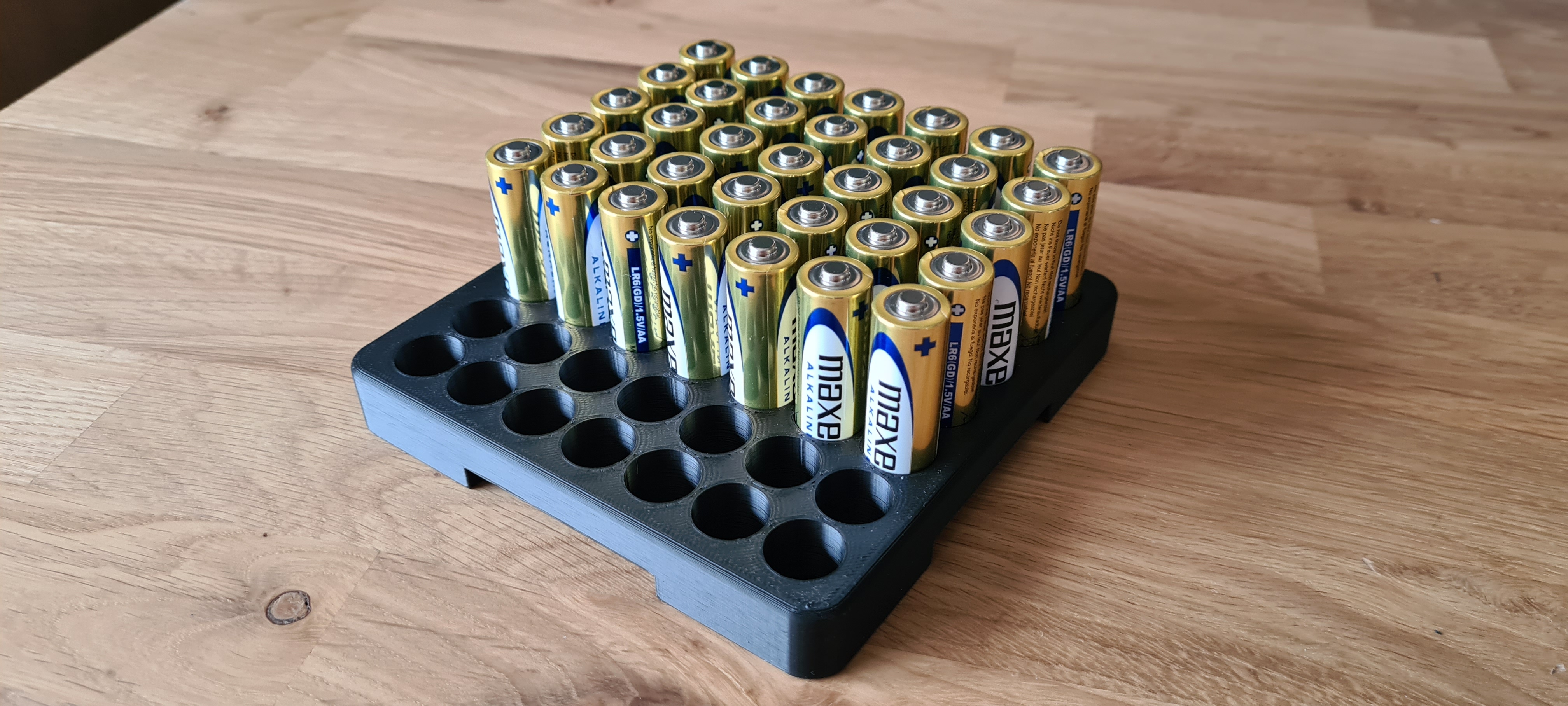 AA Battery Storage
