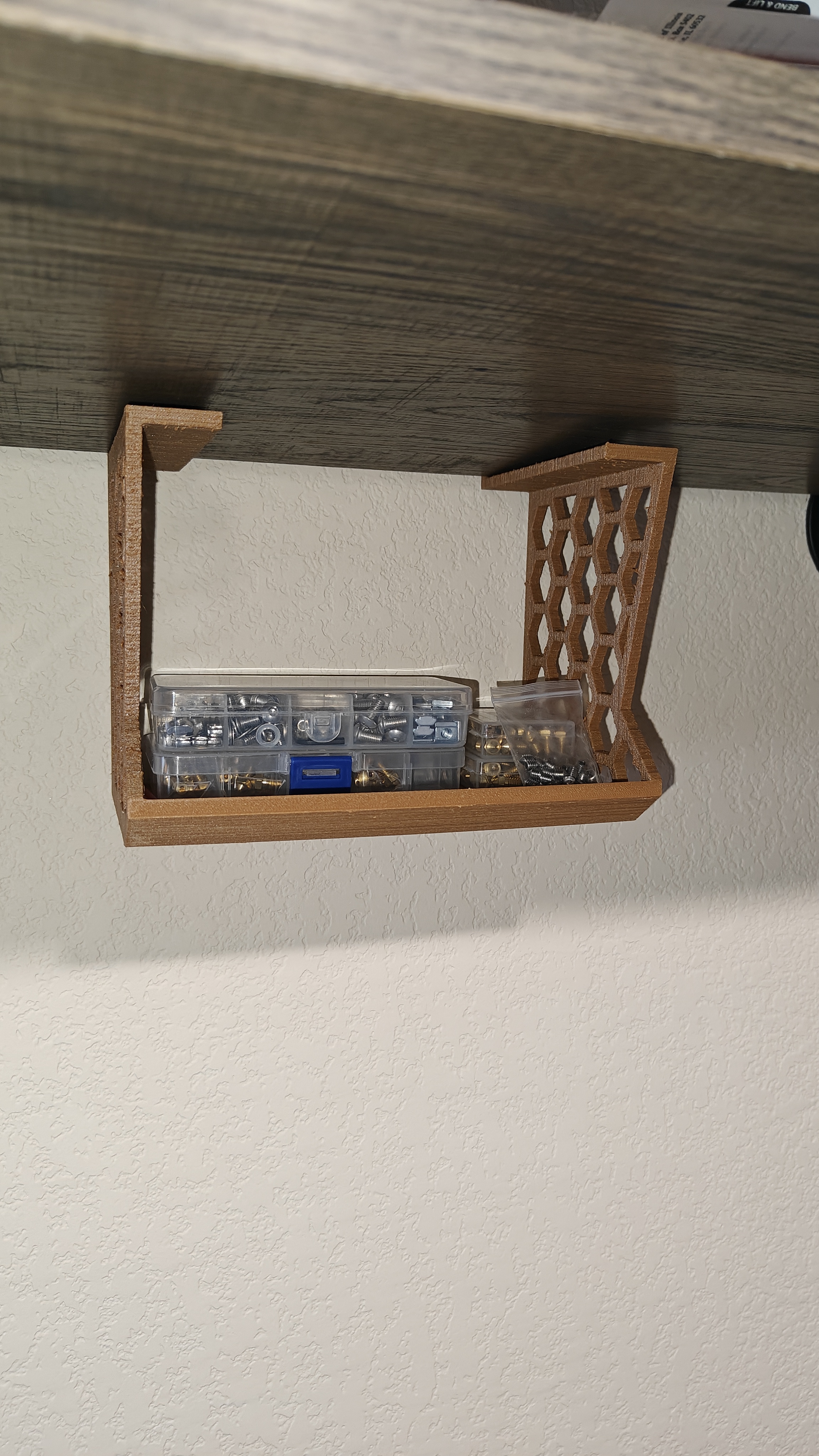Under shelf storage box