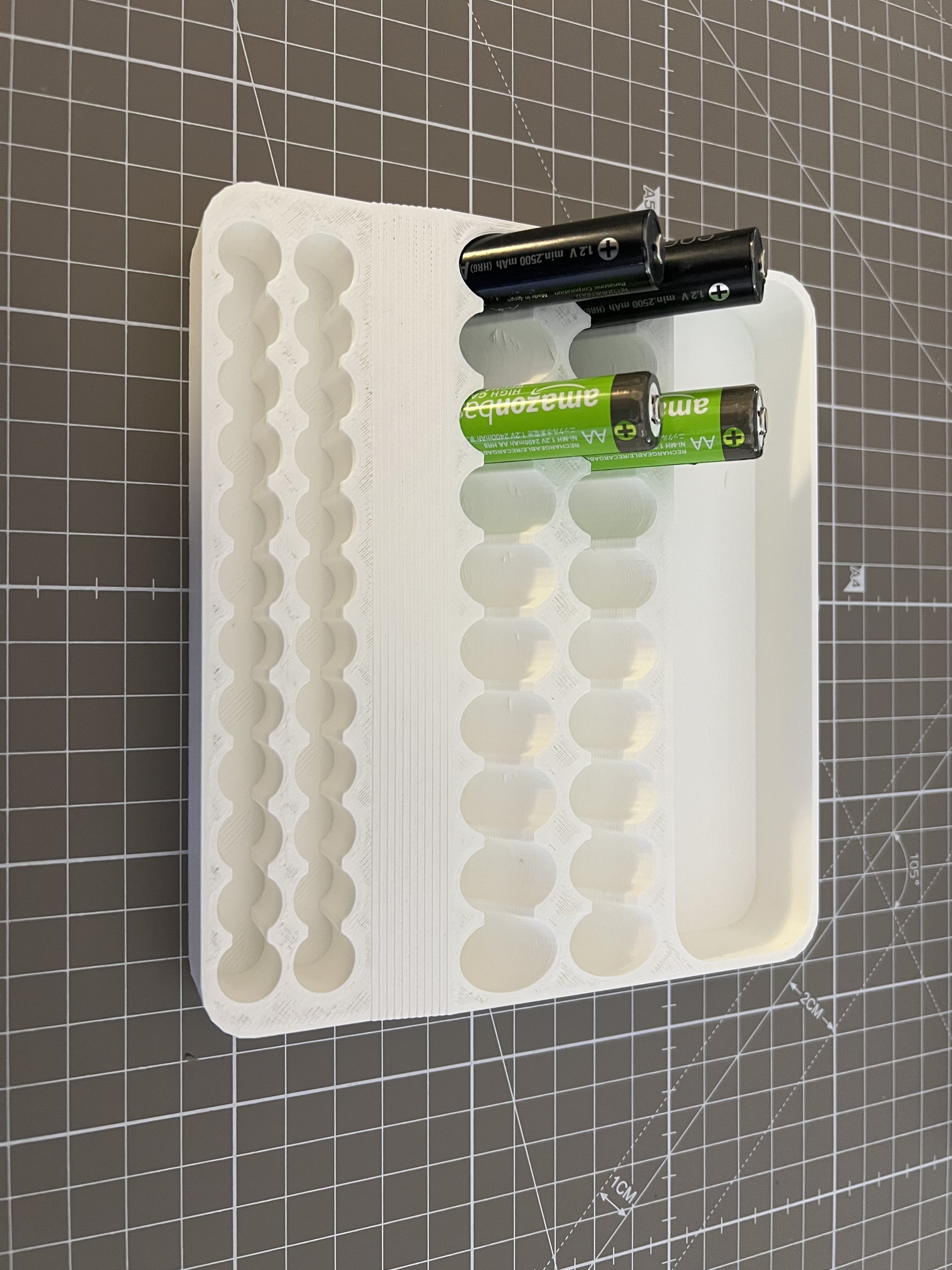 Drawer Battery Box AA & AAA + storage for empty batteries - photo 2