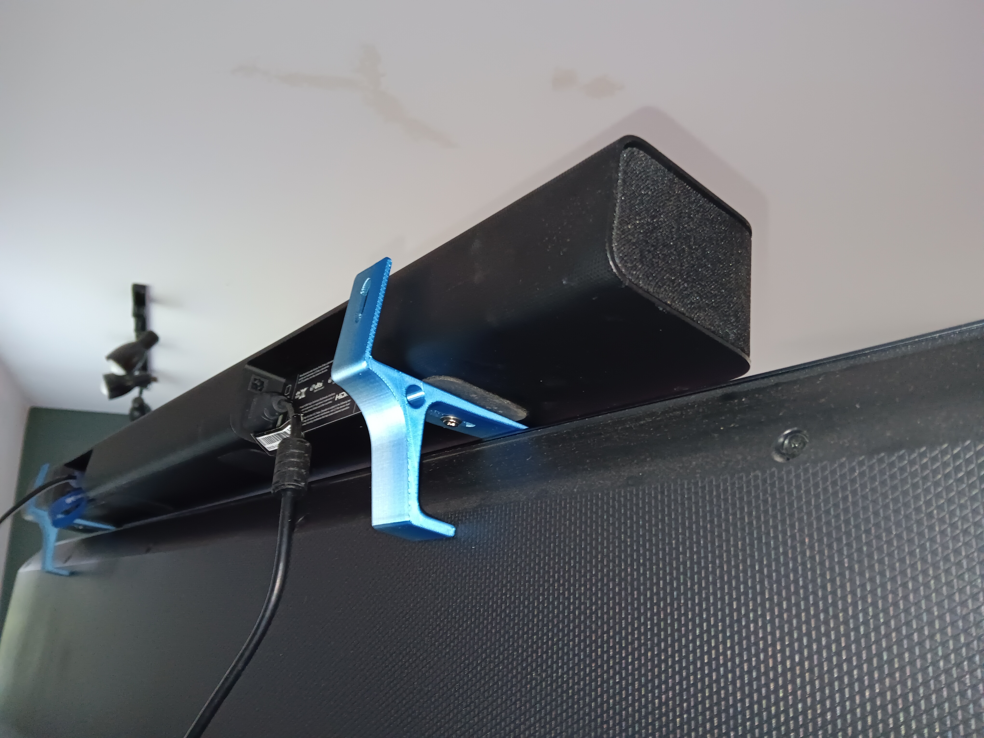 Universal Top Mount Soundbar Mounting Bracket