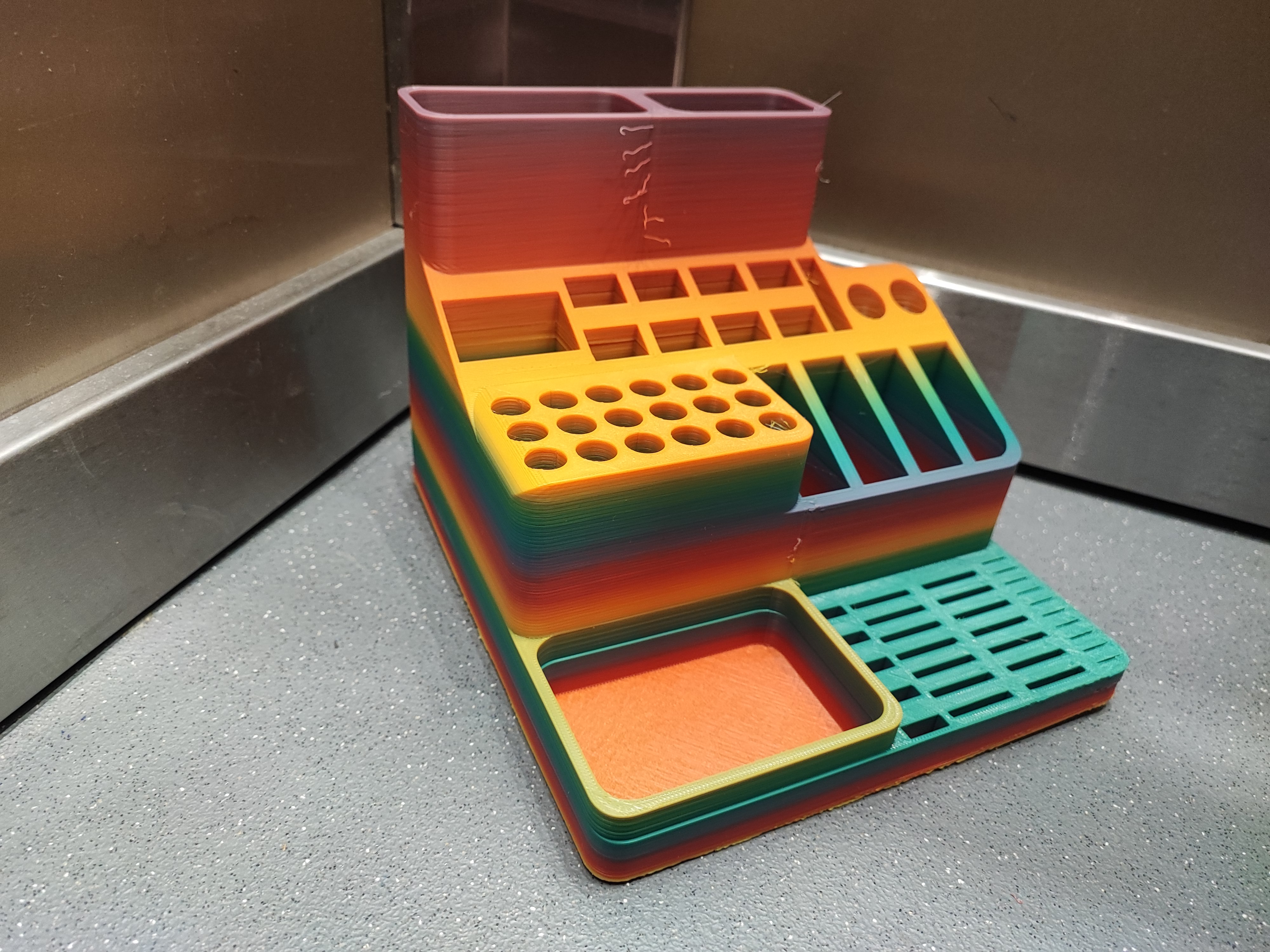Desk organizer