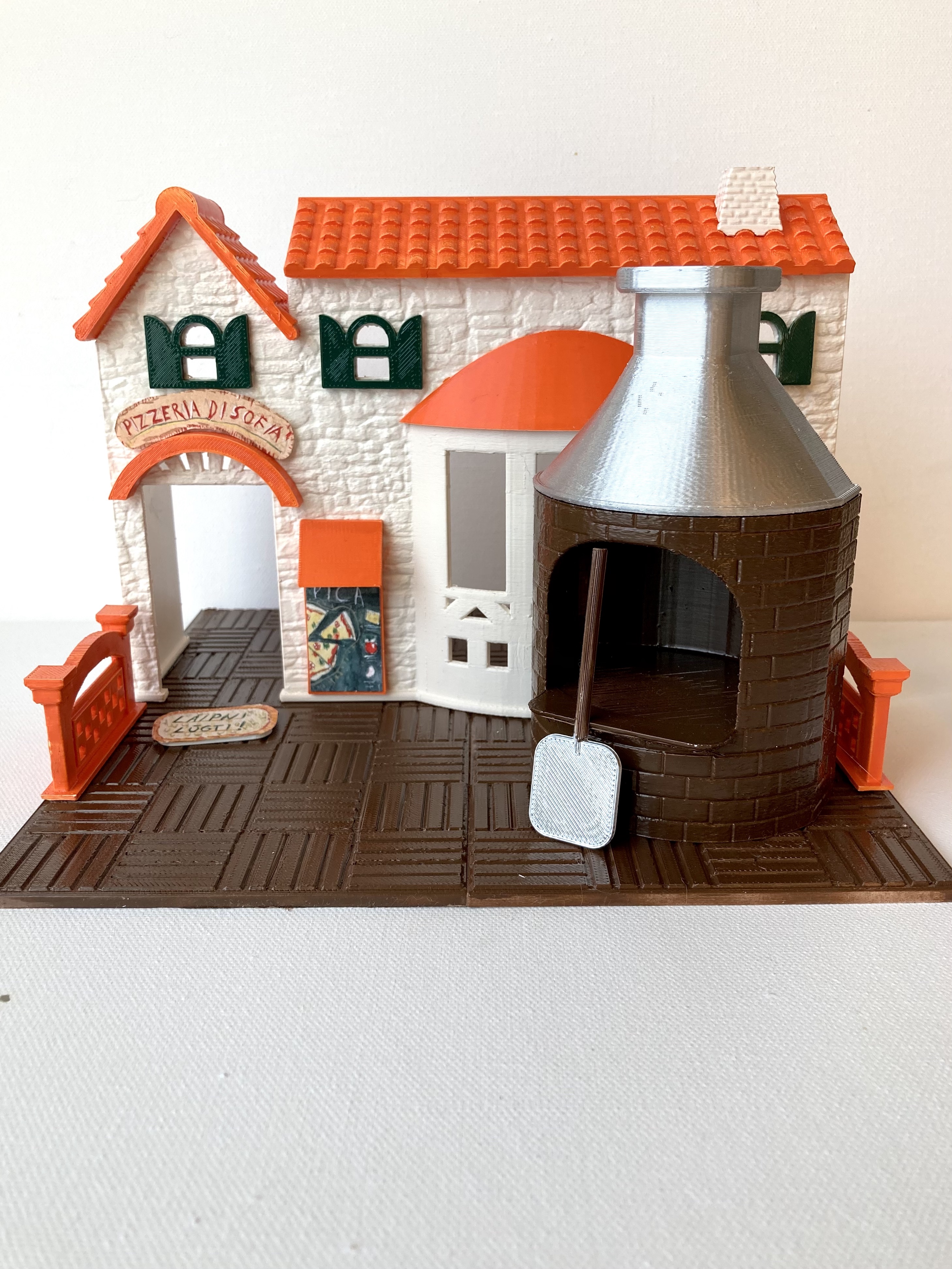 Textured pizzeria toy house with oven - photo 3