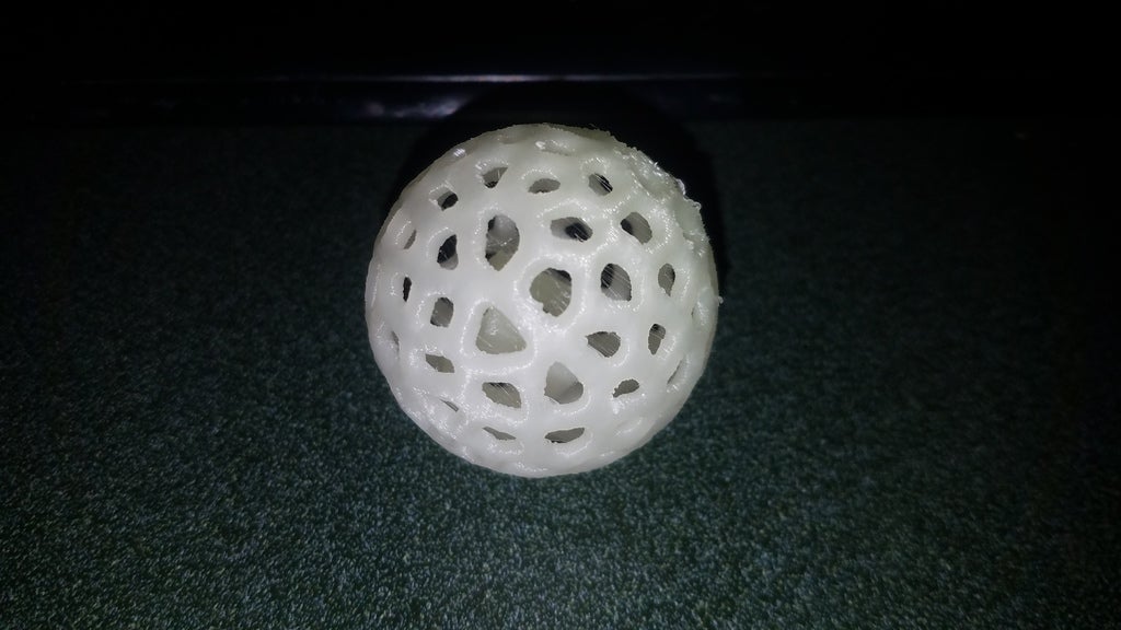 Voronoi cat toy with rattle