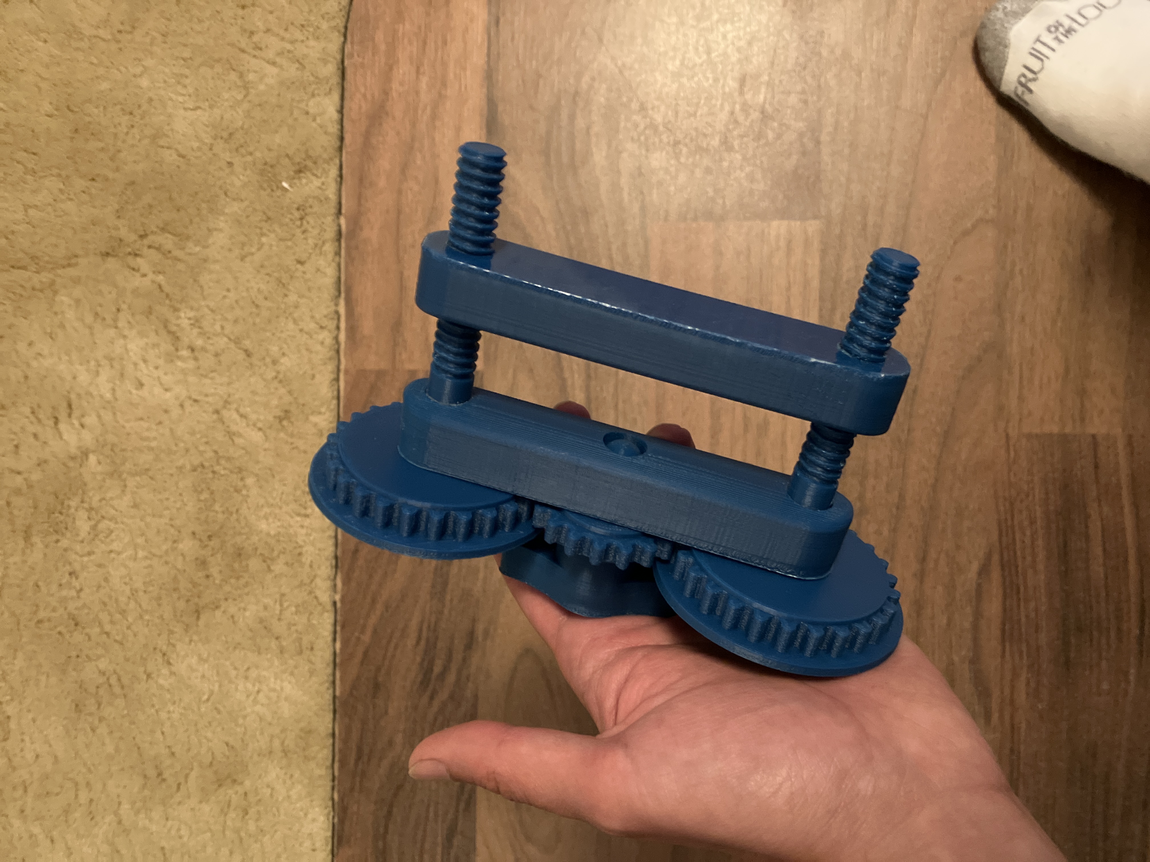 Dual Screw Multi Ratio Geared Clamp With Various Jaws - photo 3