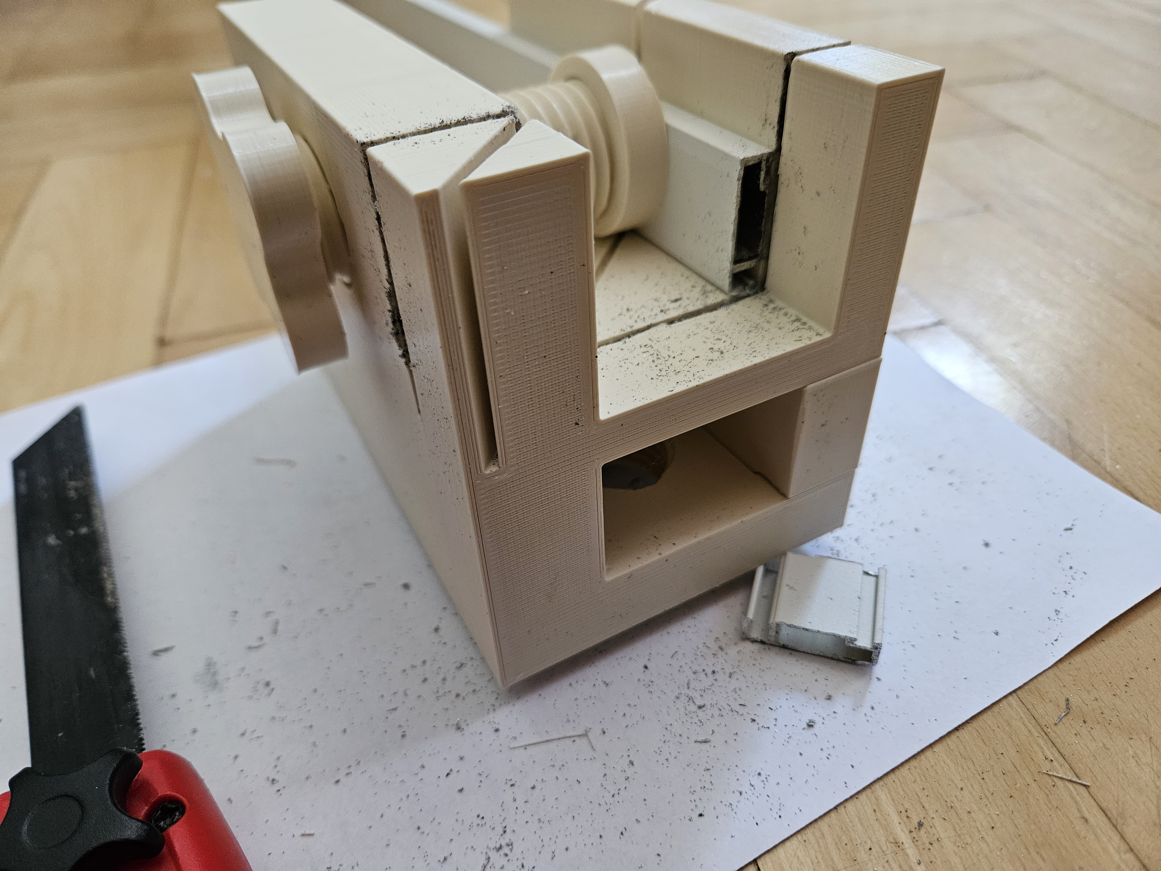 Clamp for cutting of profiles - photo 3