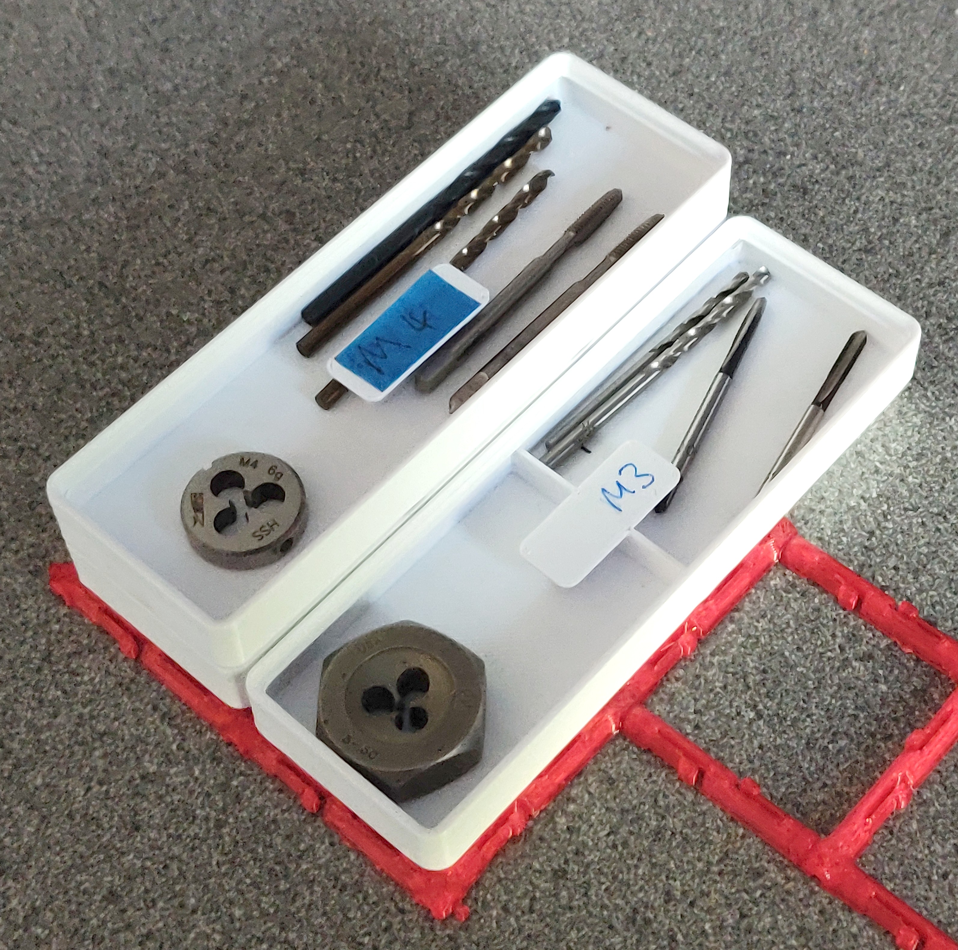 Gridfinity Stacking Tray with Handle/Label