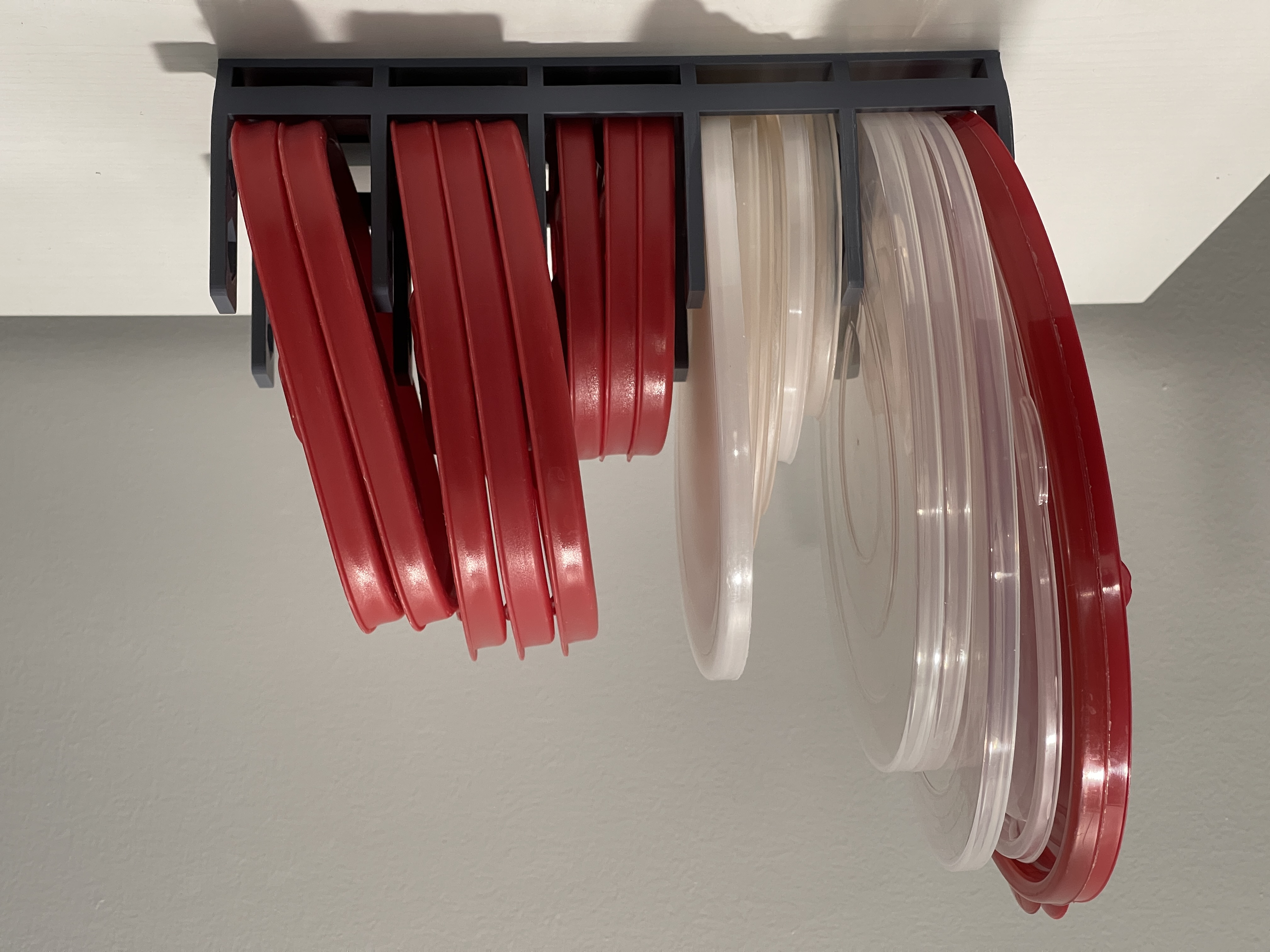 Tupperware Lid Holder - Expanded
