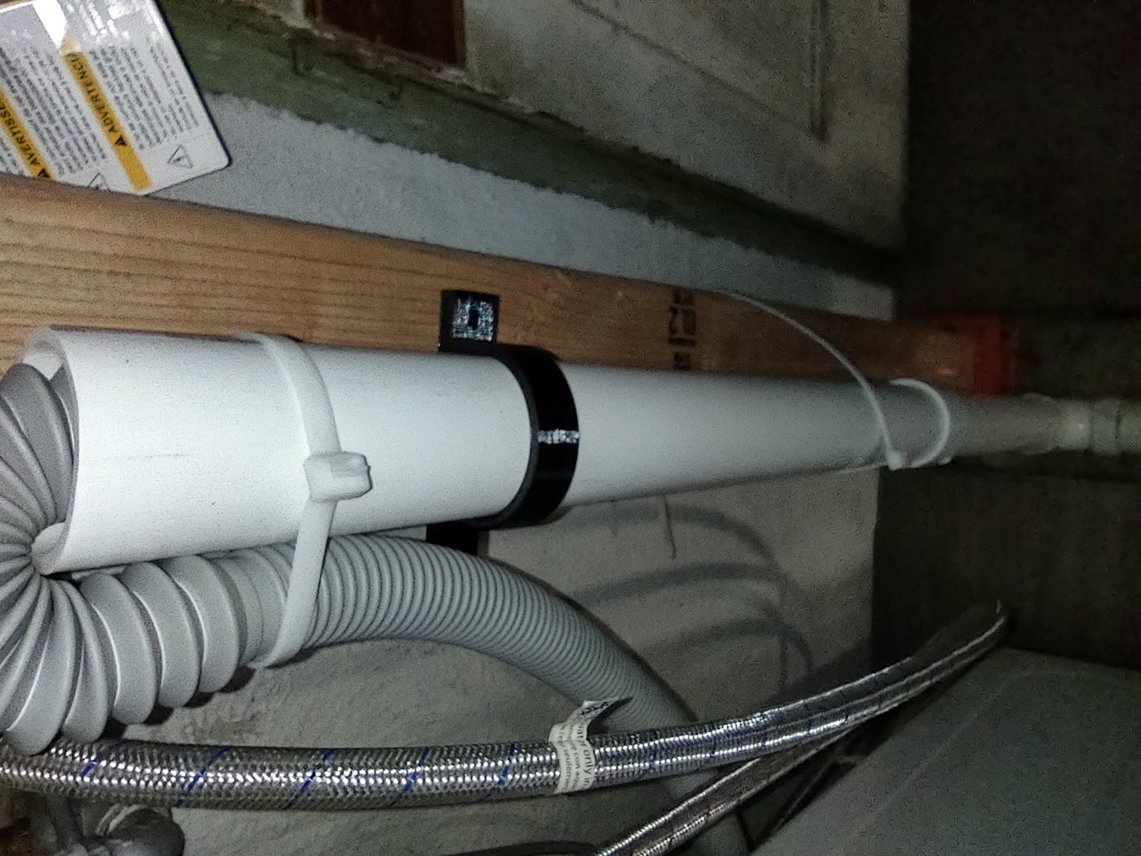 PVC pipe clamp - photo 2