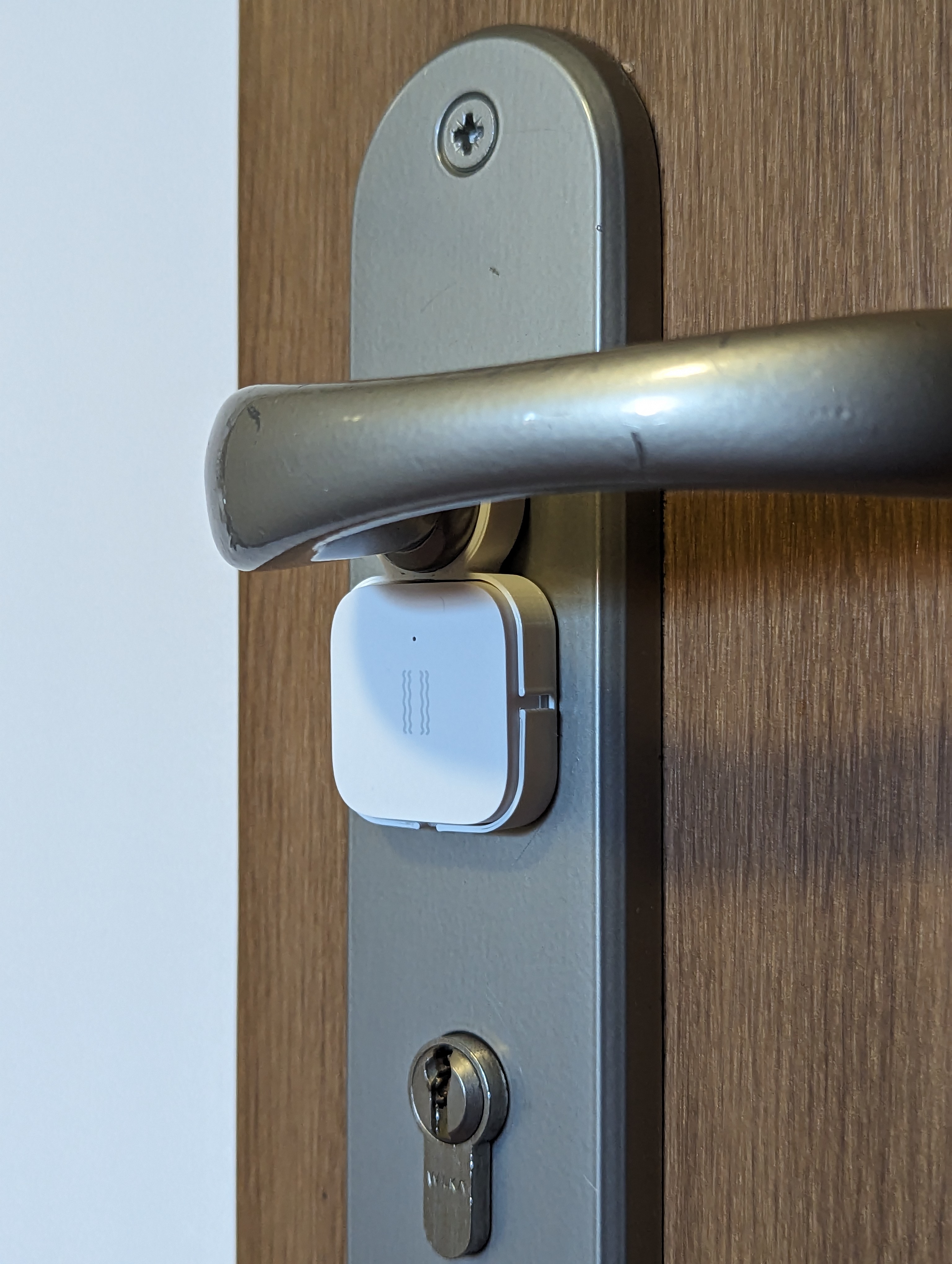 Door handle mount for Aqara vibration sensor (Xiaomi DJT11LM)