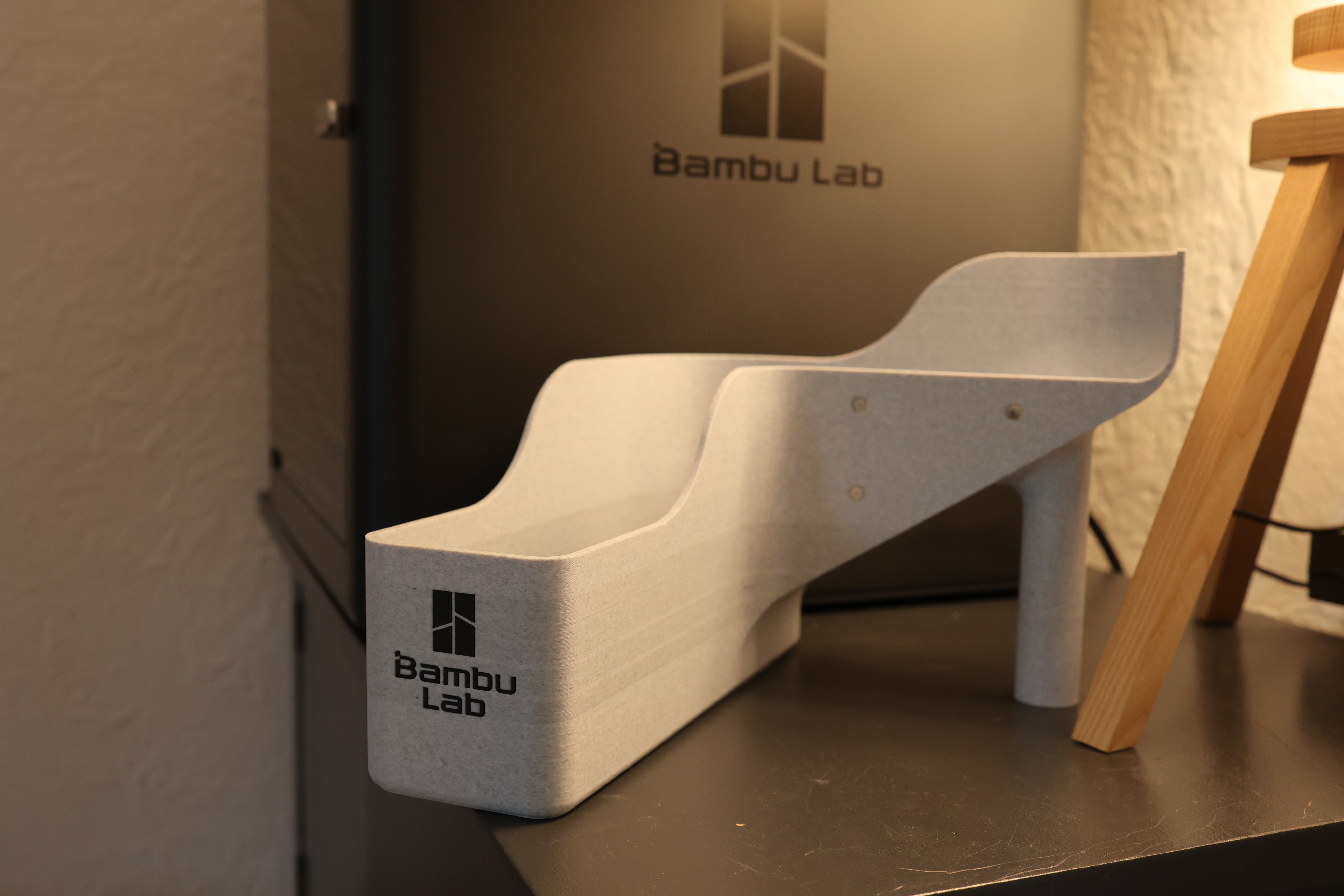 Bambu Lab - Magnetic Filament Poop Bin - X1, X1C, P1P and P1S