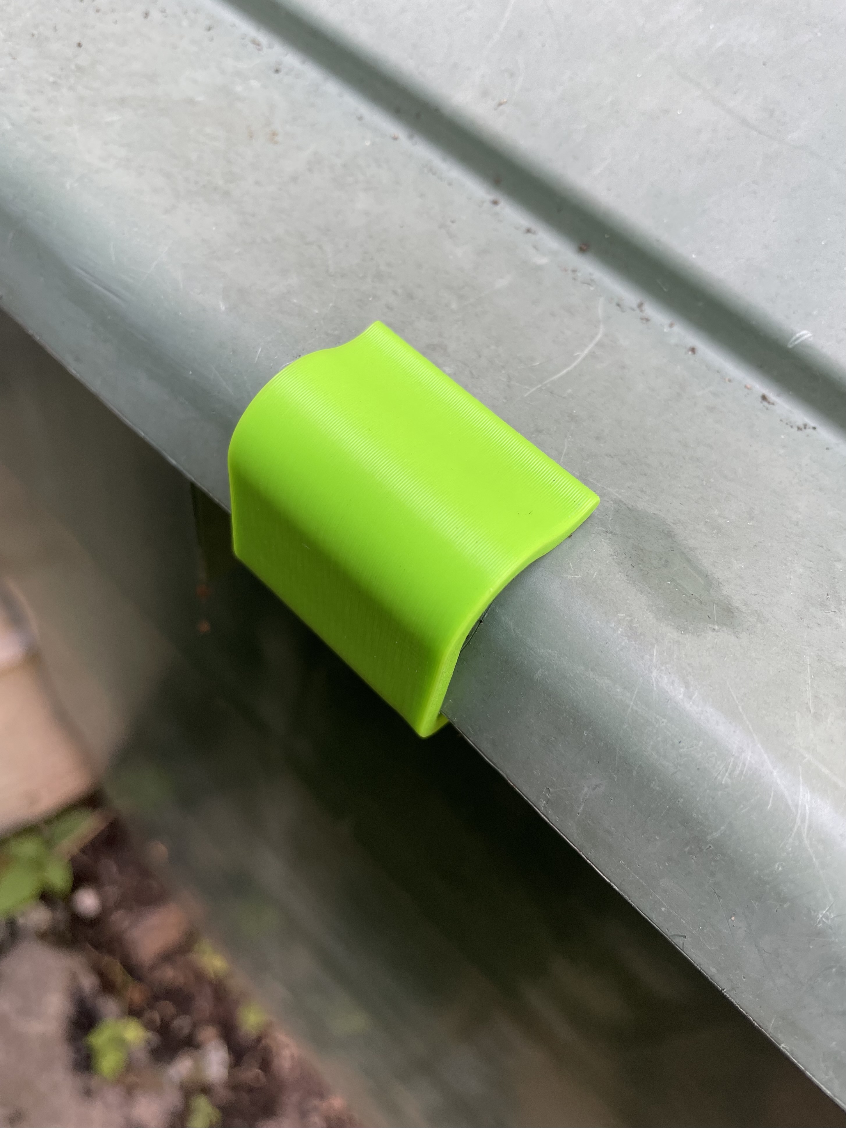 GRAF Rain Barrel Lid Clamp - photo 3