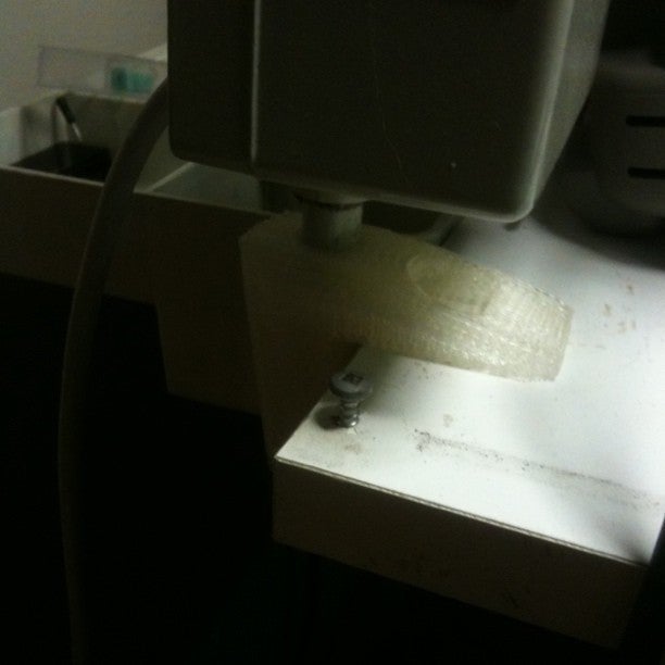 Luxo lamp desk clamp - photo 2
