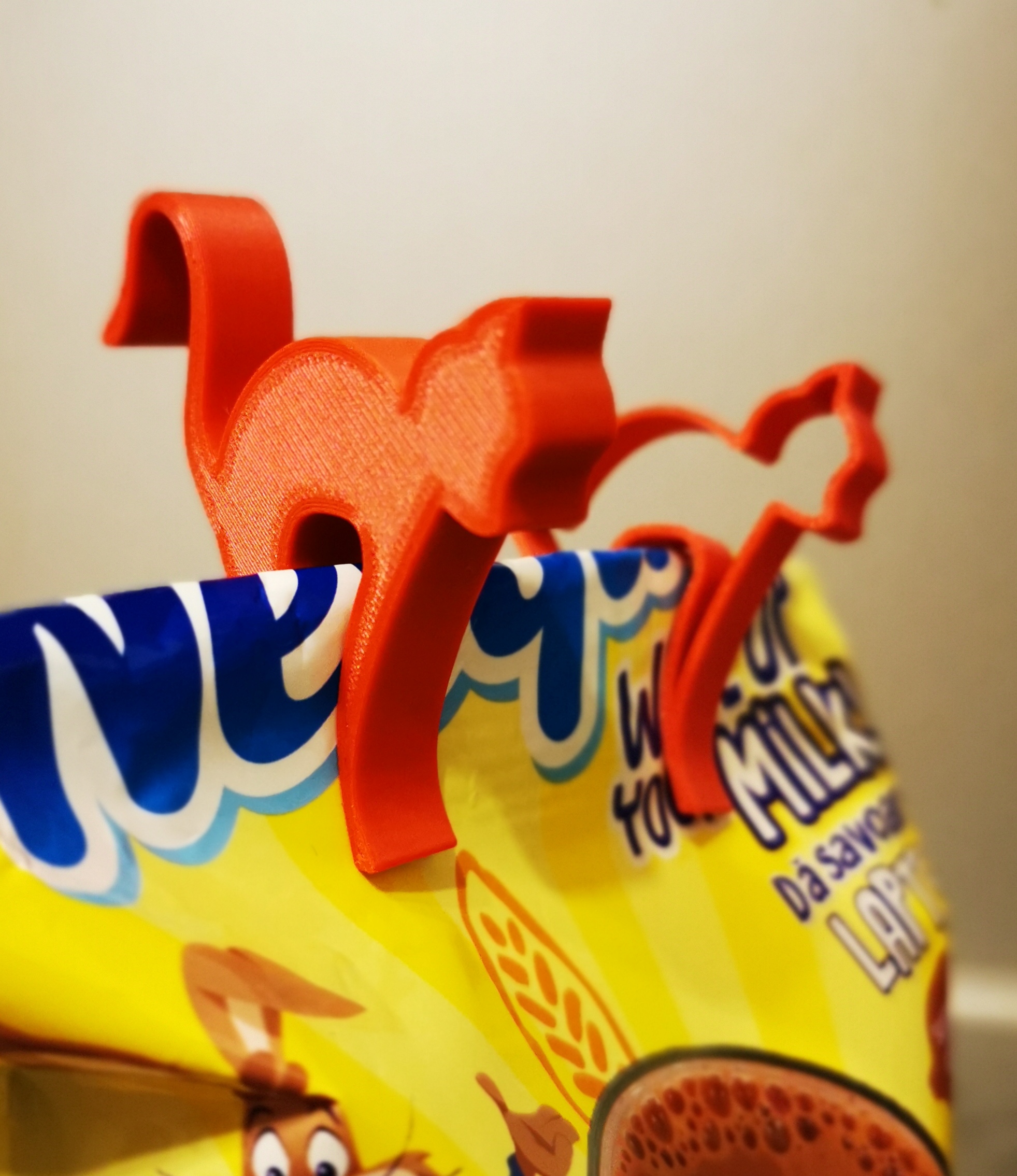 Cat clip for kids cereal bags - photo 4
