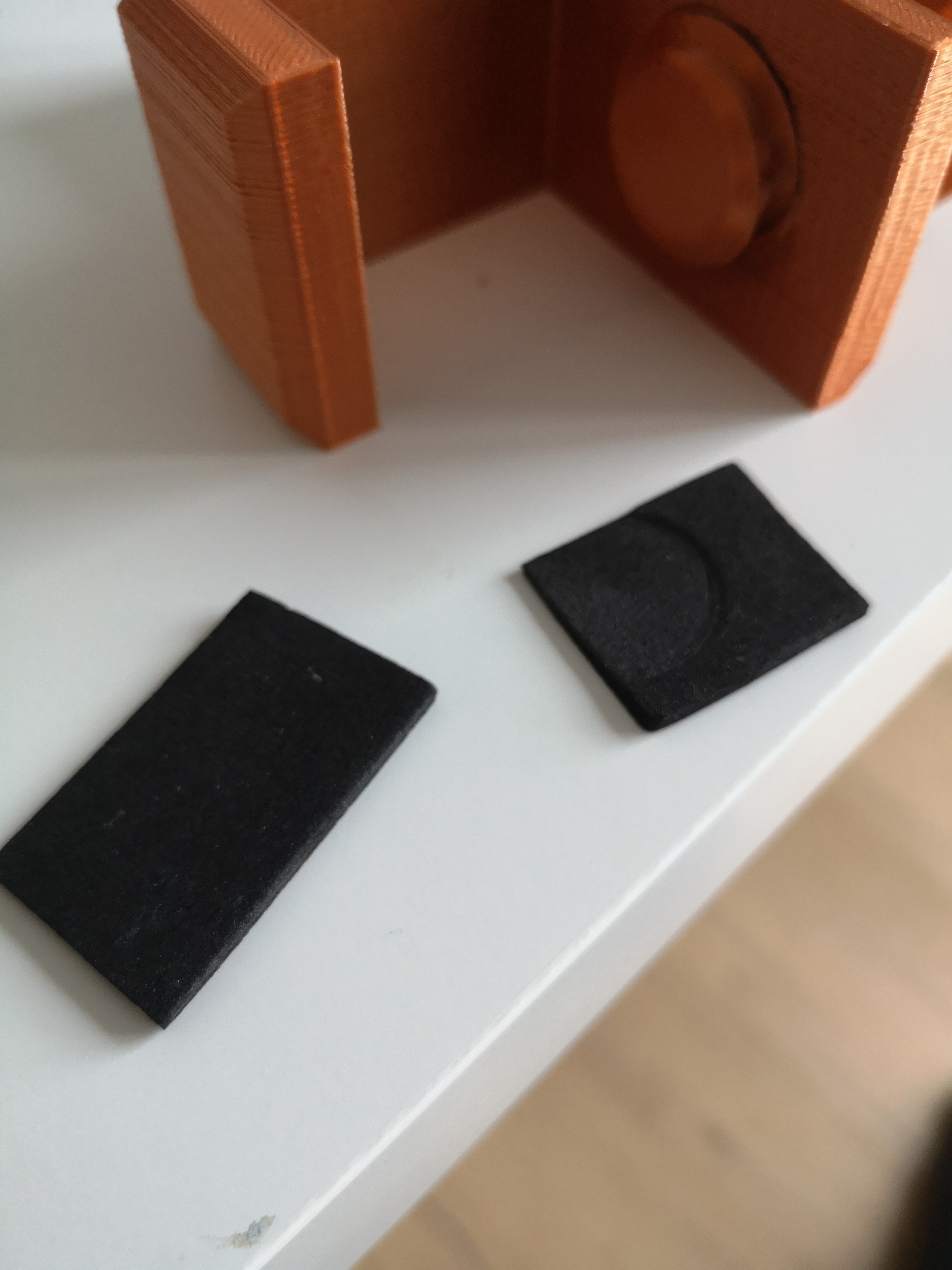 Headphone hook / SD card holder - photo 2