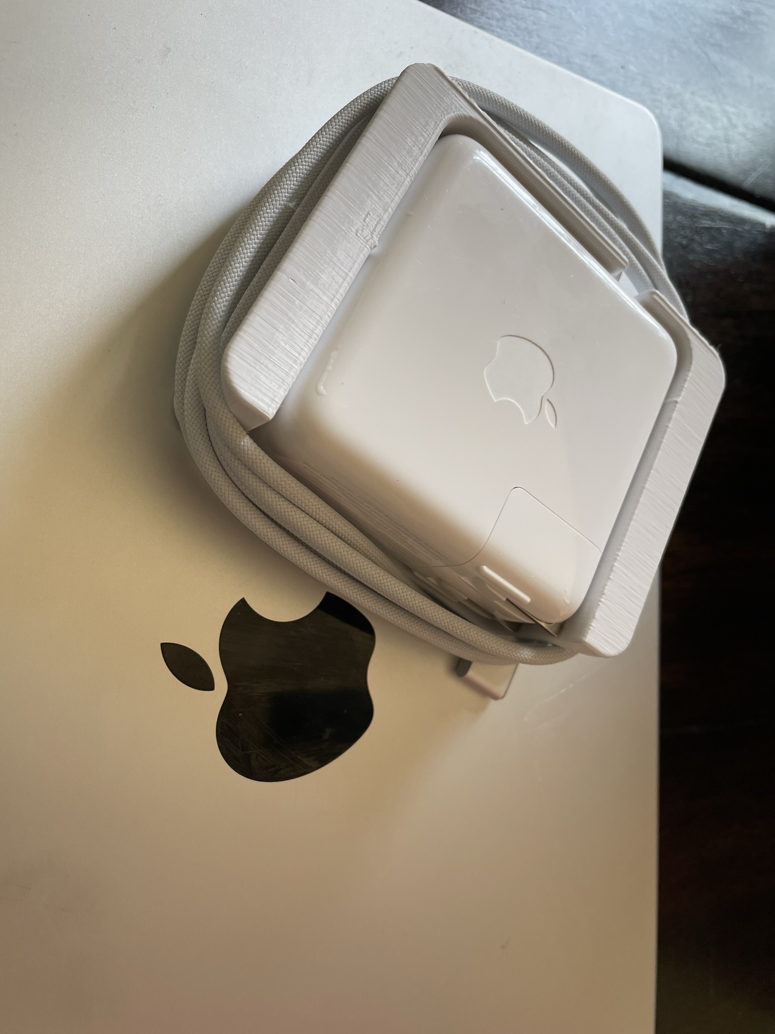 Cable Organizer for Macbook 67W Charger - photo 4