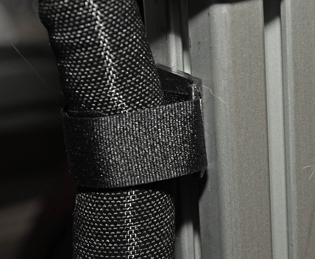 Velcro Clip  M5 bevel, 40 series profile - photo 2