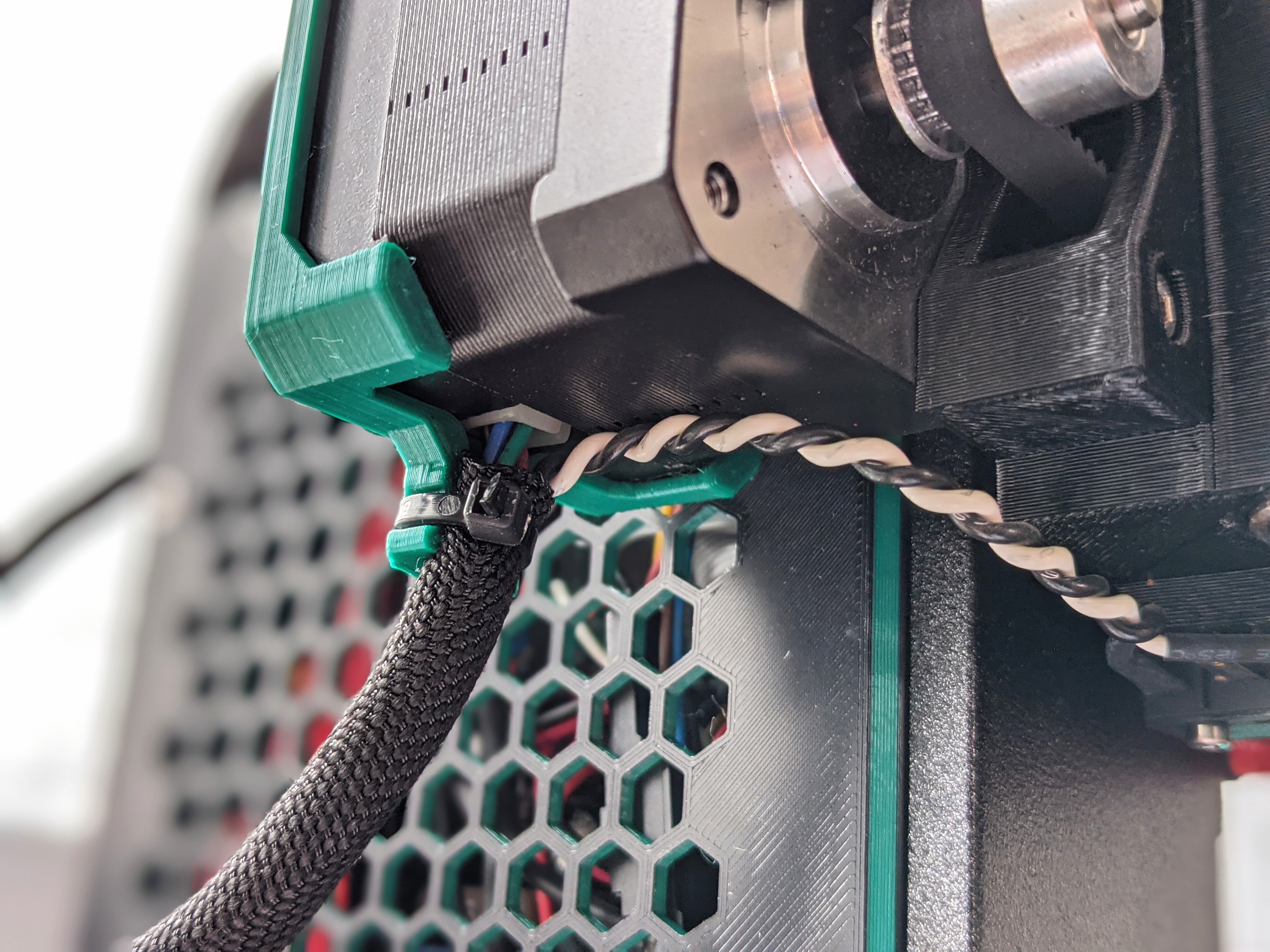X-axis cable strain relief for Prusa MK2, MK2.5, and MK3 series and Prusa mini - photo 4