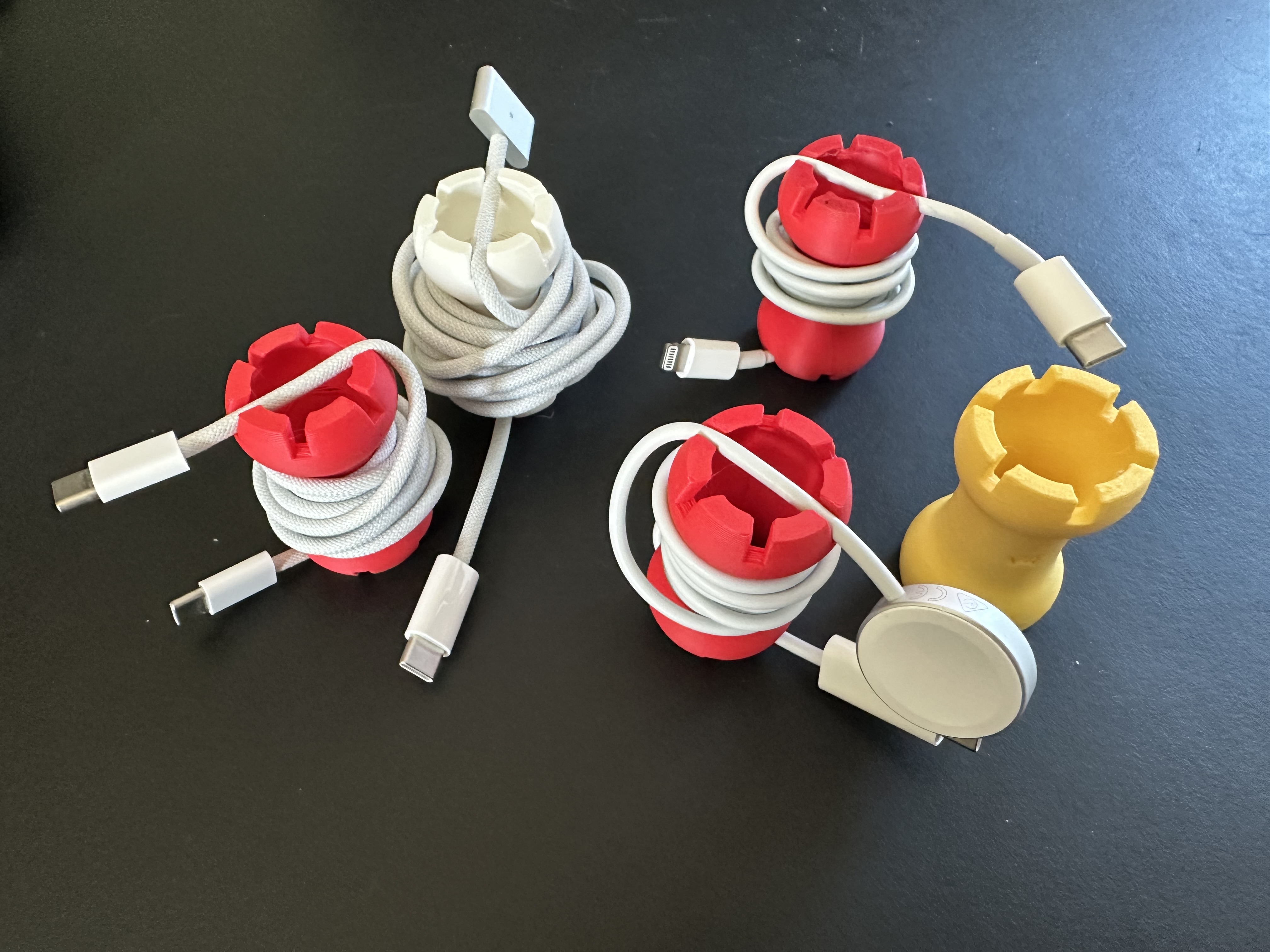 "Rook" Cable Tidy