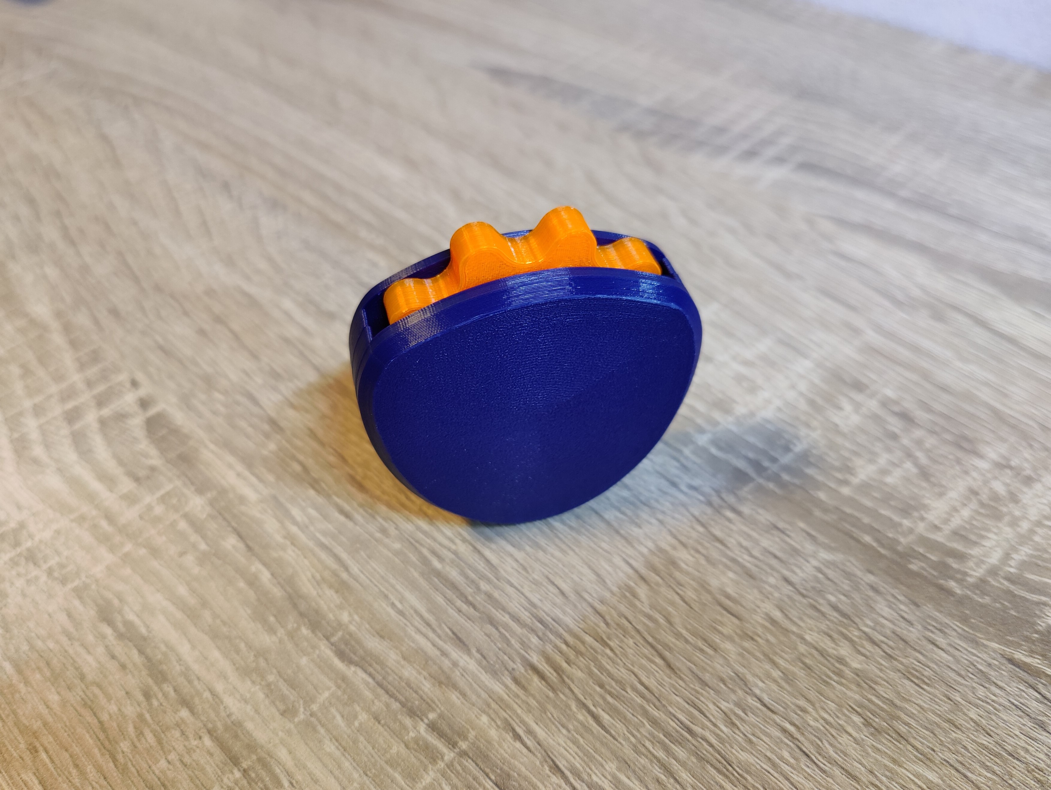 Fidget Gear with Magnets