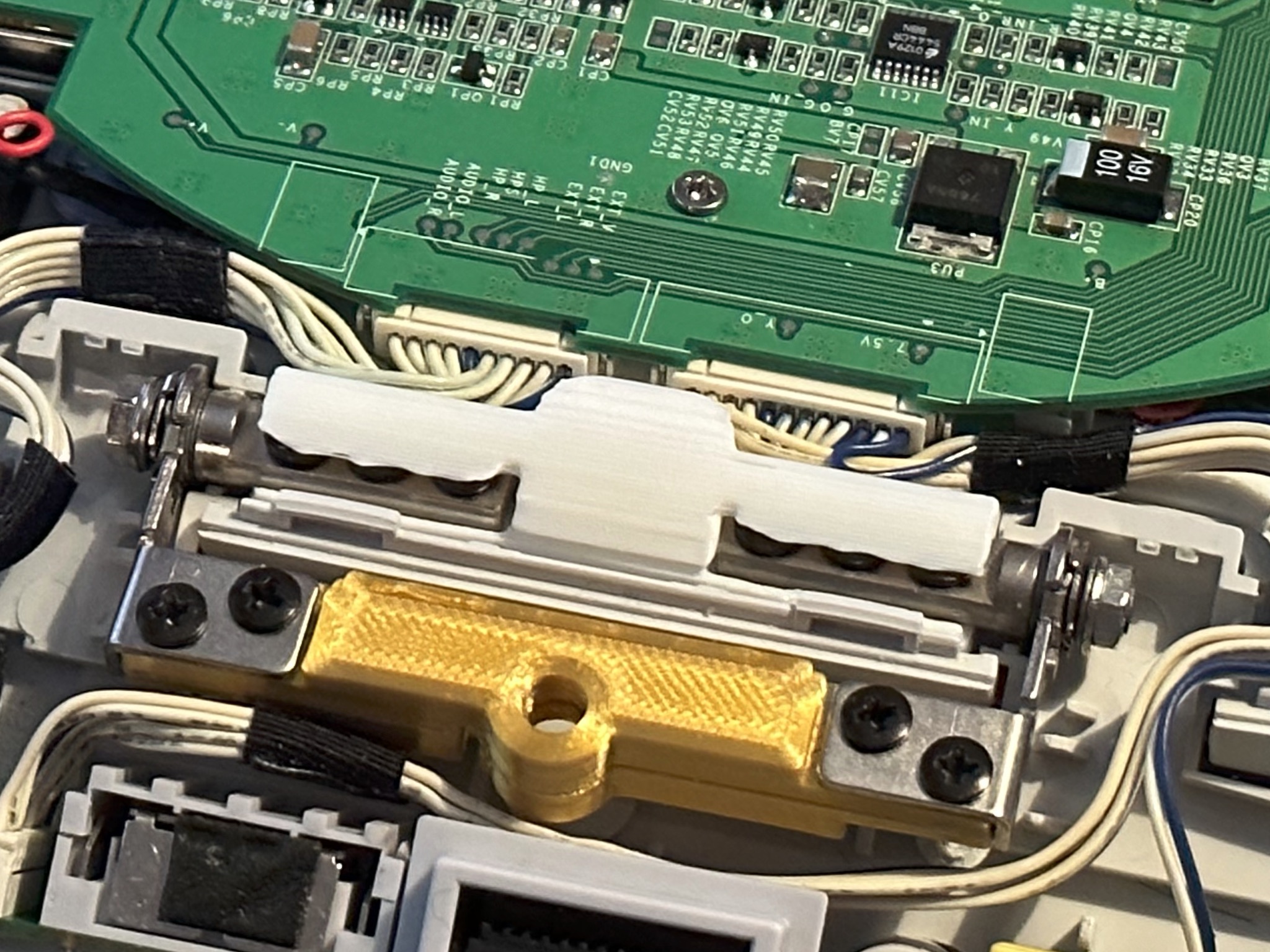 PSone LCD Screen Top Hinge Screw Hole Repair - photo 3