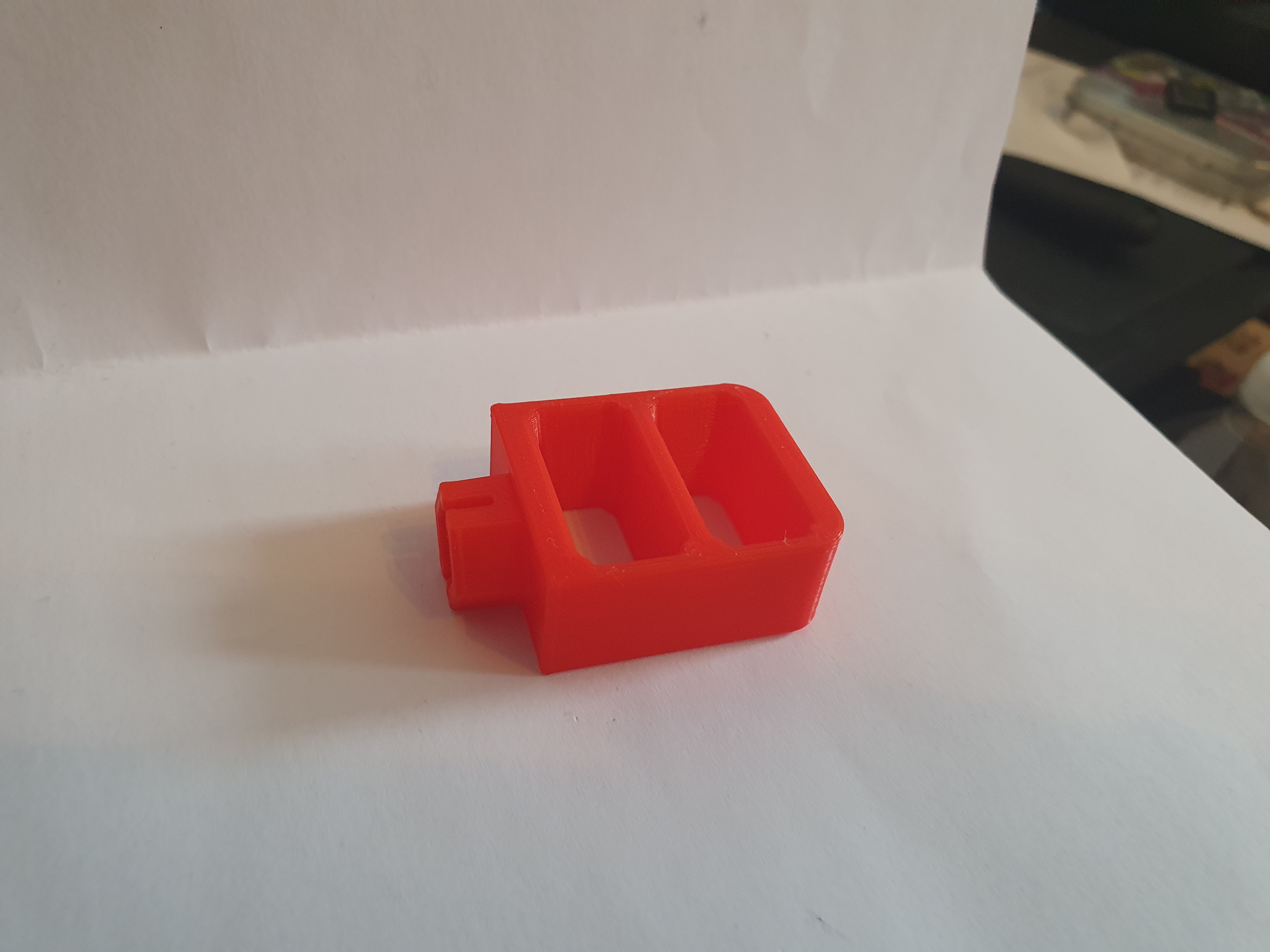 Scissor Holder for Honeycomb Storage Wall - photo 3