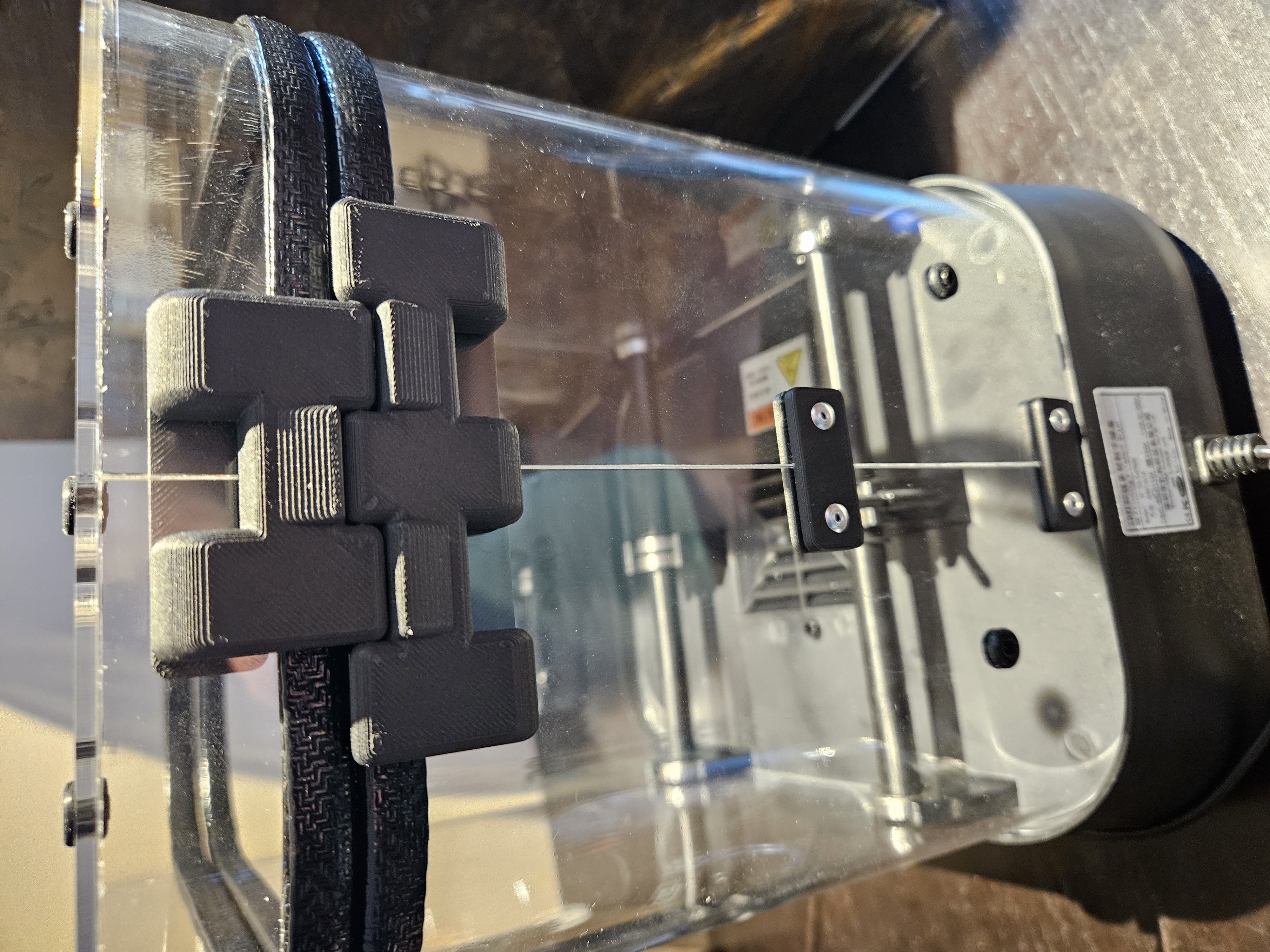 Eibos Cyclops Hinge