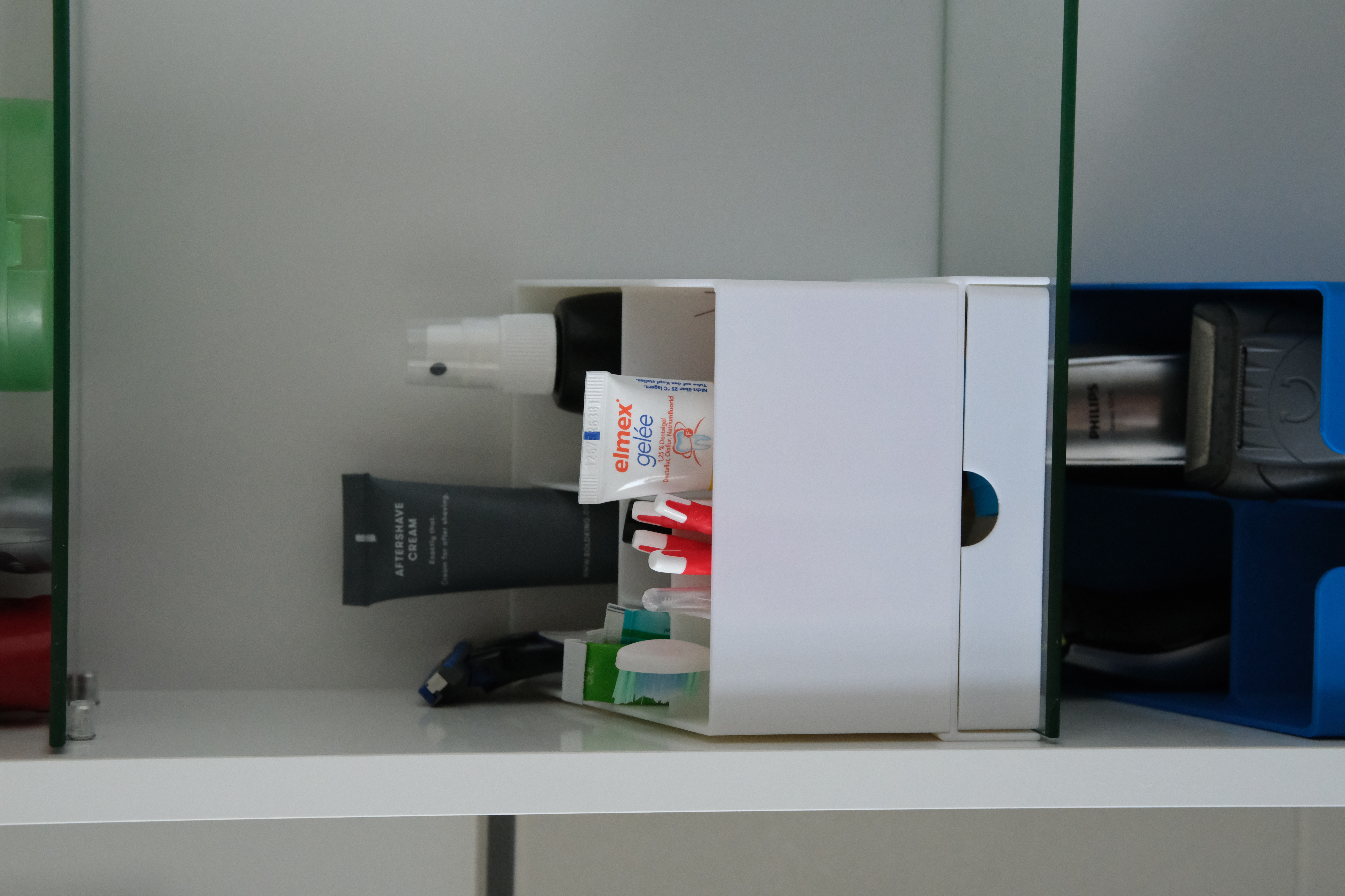mini organizer for bathroom mirror cabinet - photo 4