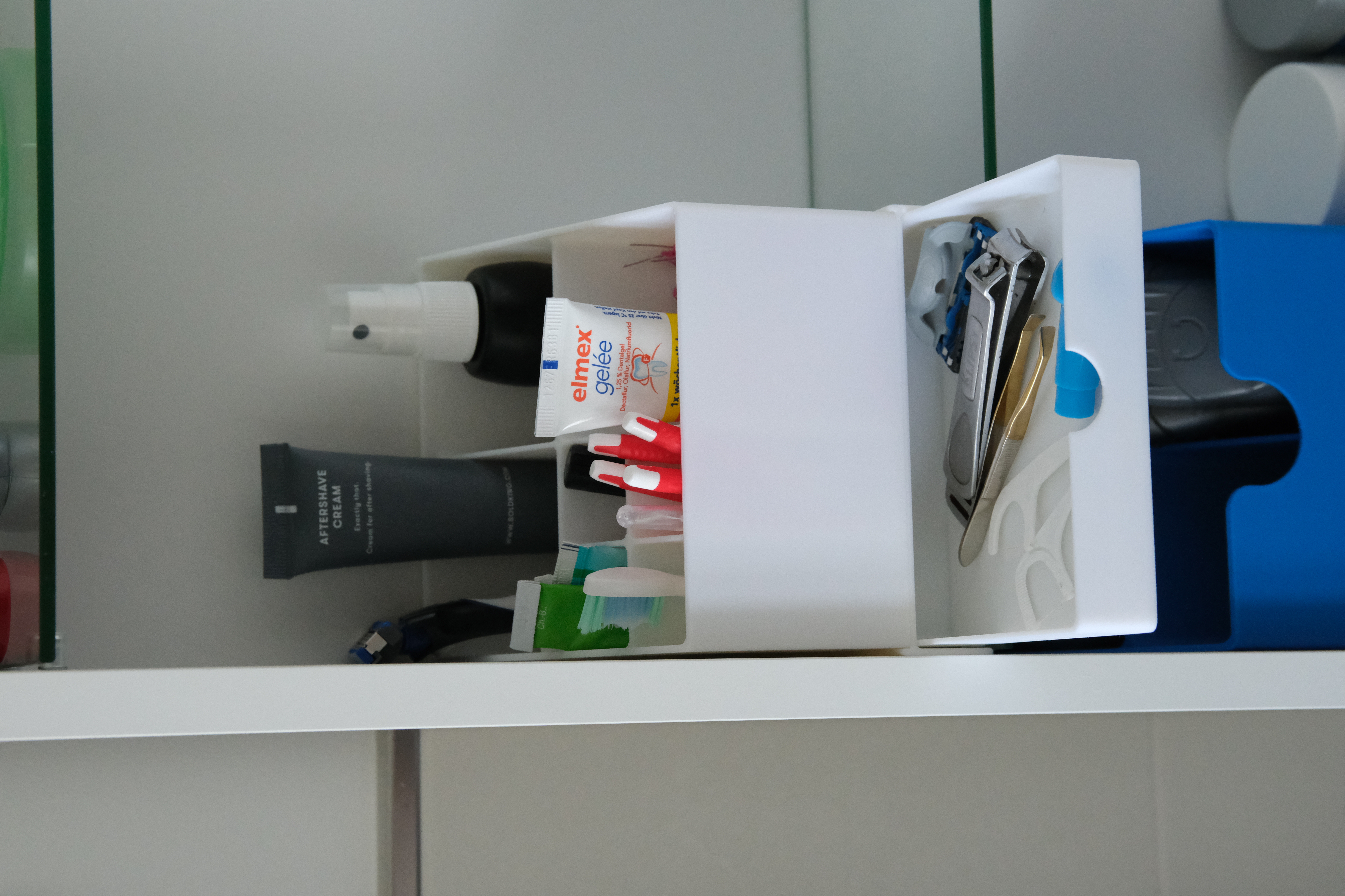 mini organizer for bathroom mirror cabinet - photo 2