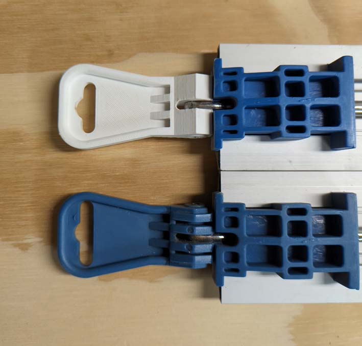 Tool guide clamp handle