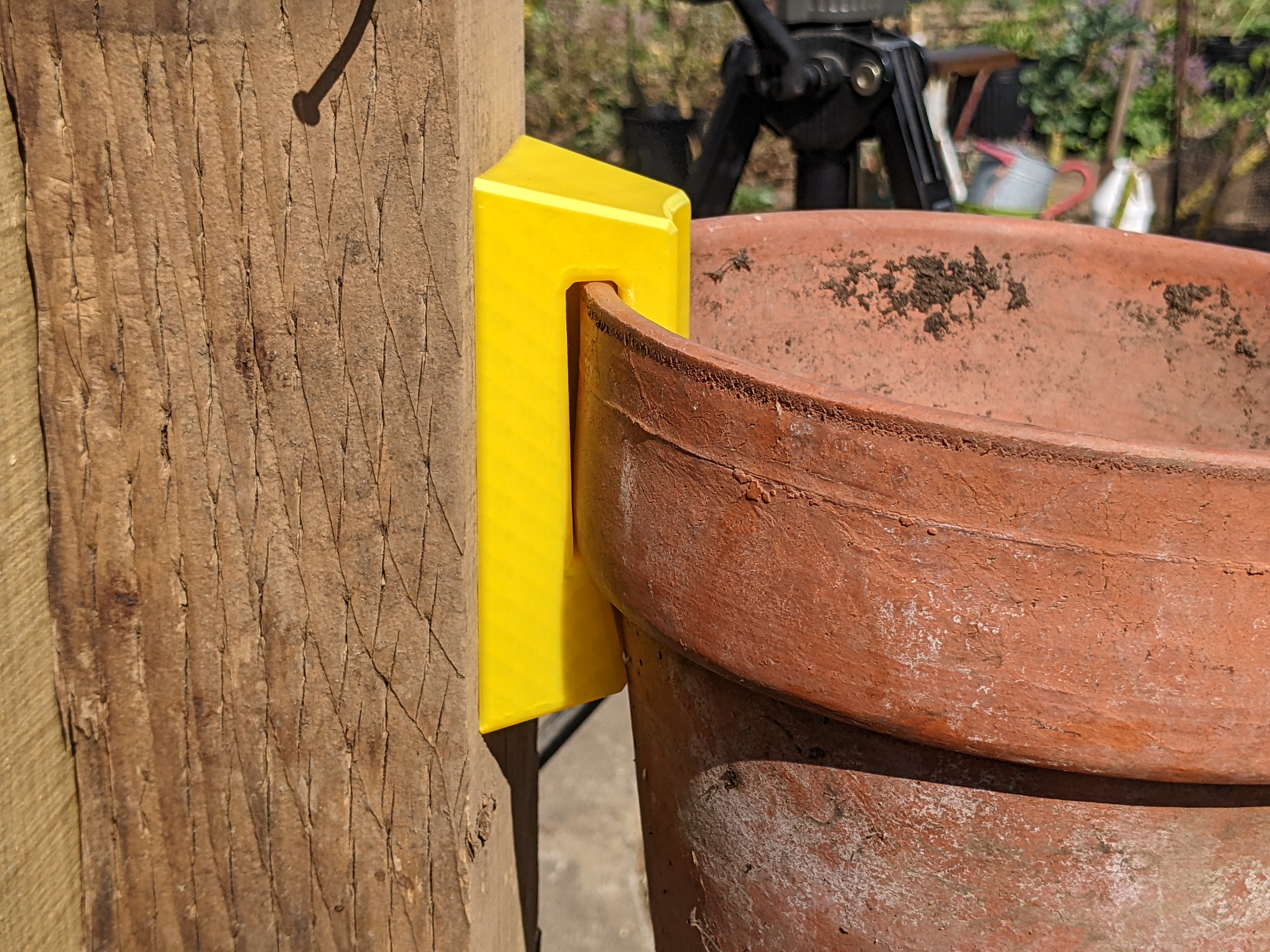 Terracotta Flower Pot Wall Mount - photo 3