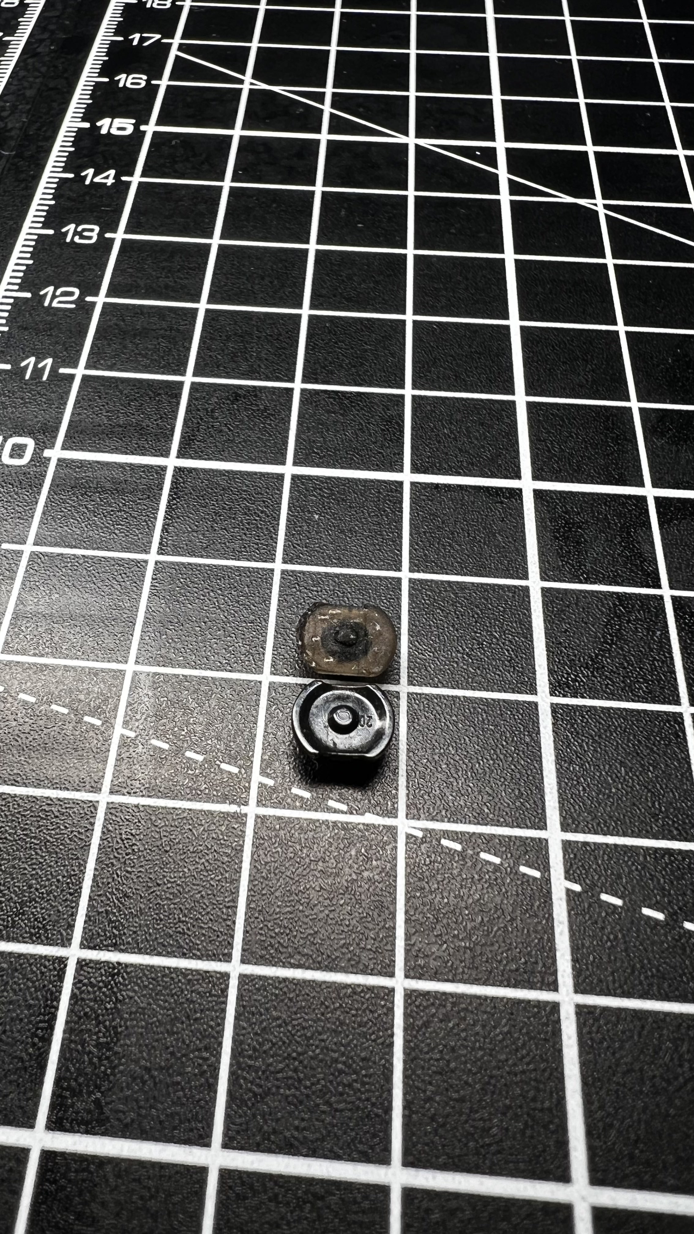 XBOX Elite series 2 Controller paddle button replacement - photo 2
