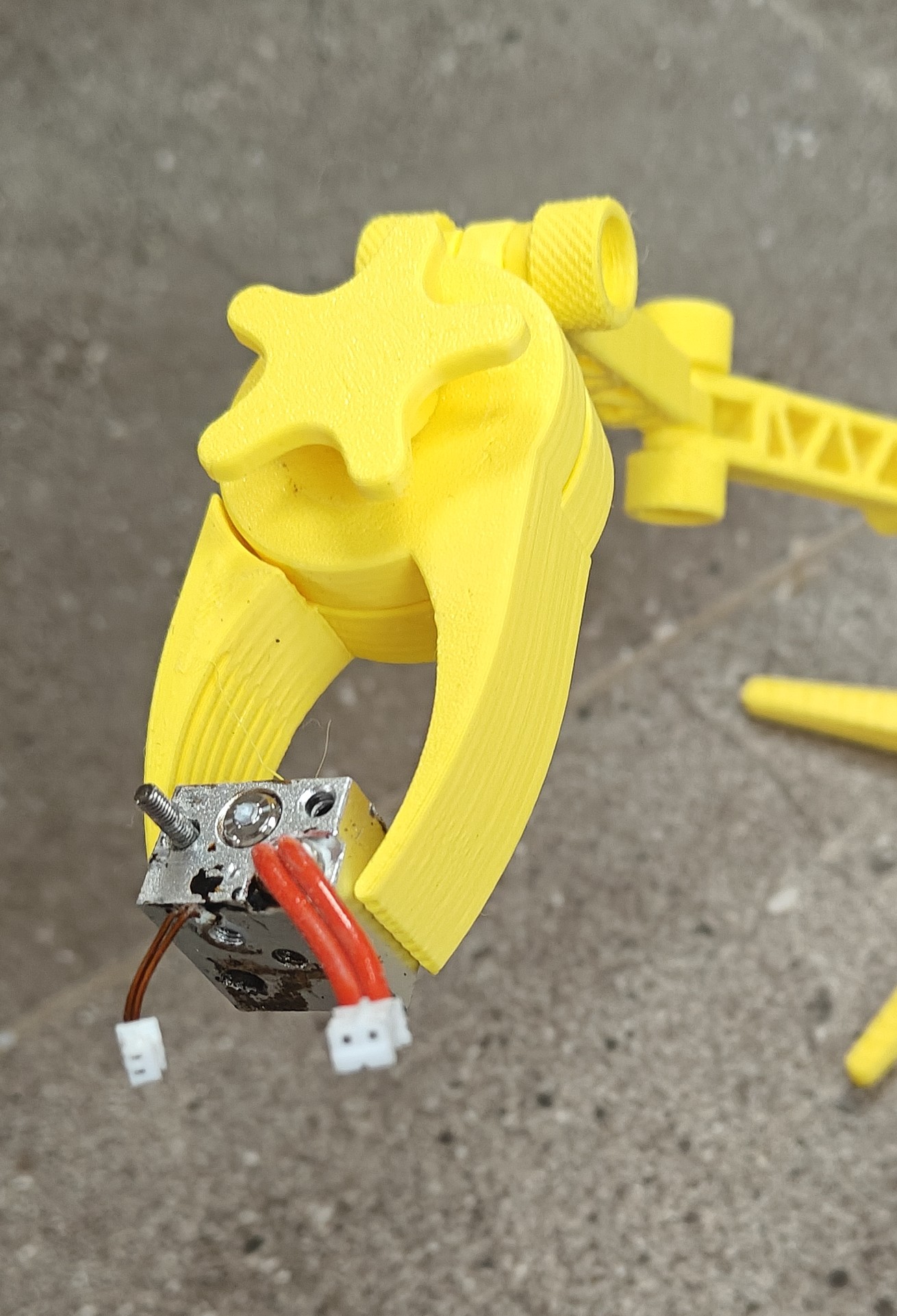 Hypocycloidal Clamp and Adjustable Arm - photo 4