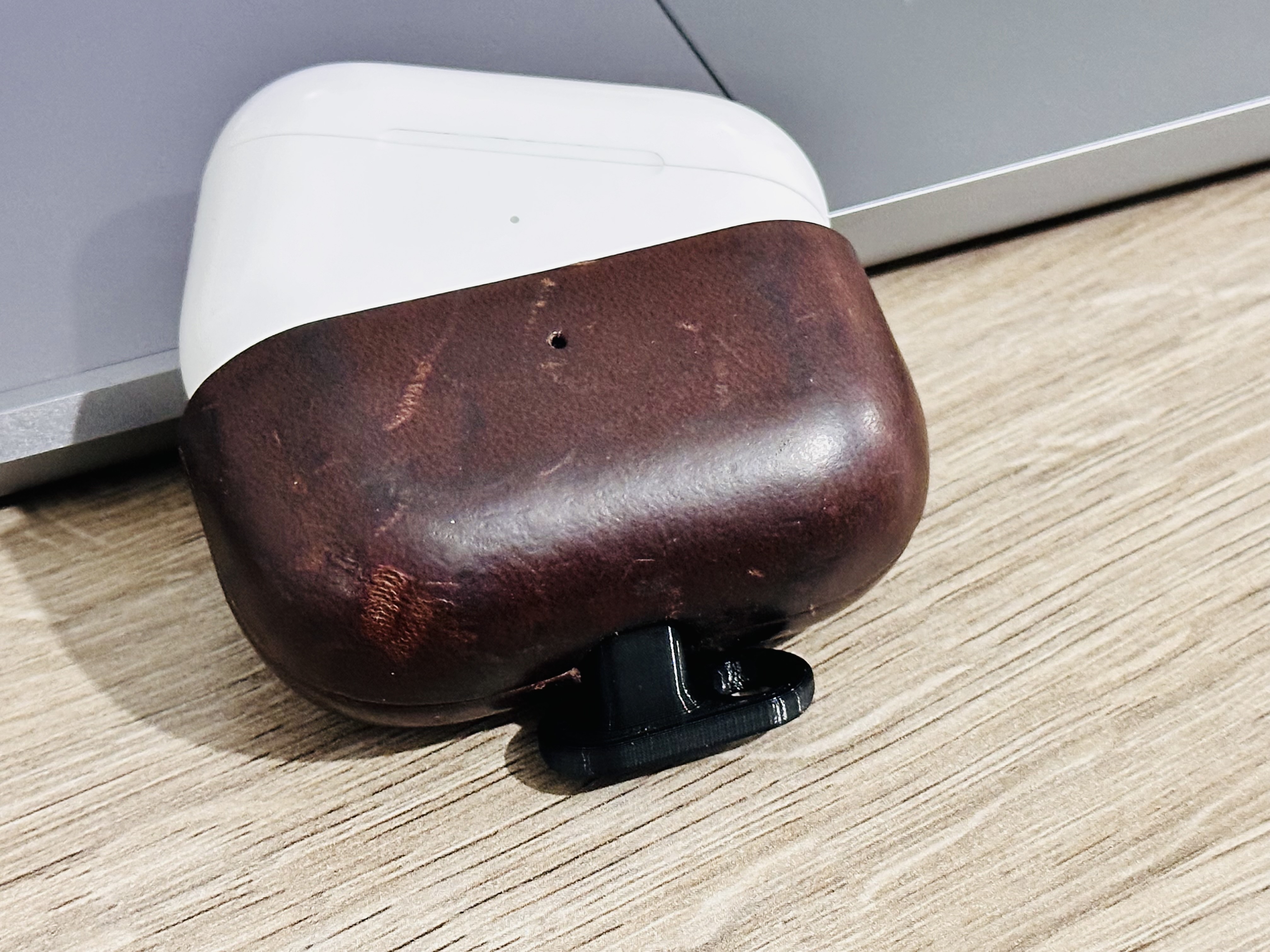 AirpodBuddy: AirPods Case Removal (Keychain) Tool - photo 3