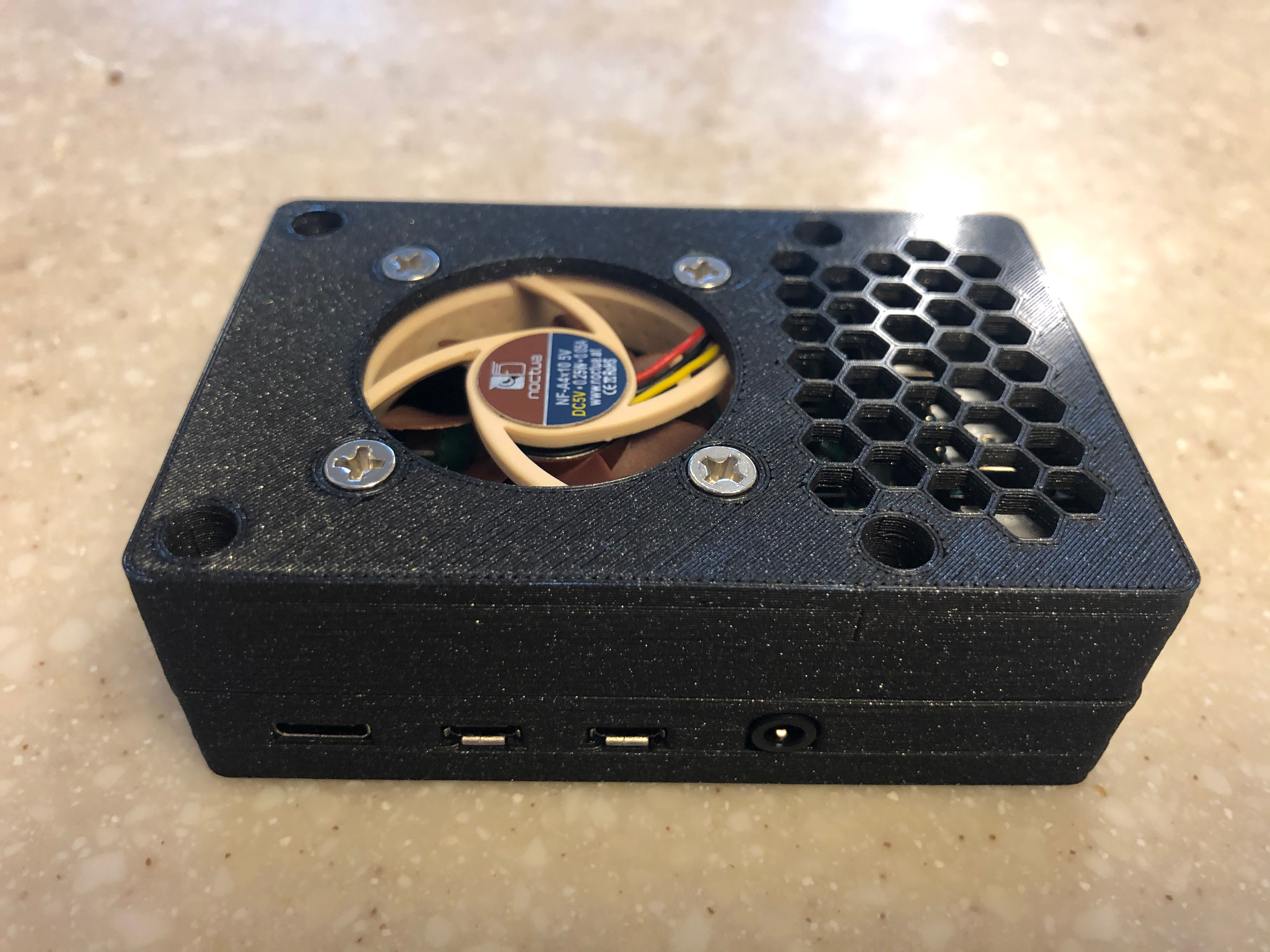 Raspberry Pi 4 Case 3030 hanging mount for Prusa MK4/MK4S/MK3/MK3s v-slot with 40mm Noctua fan - photo 4