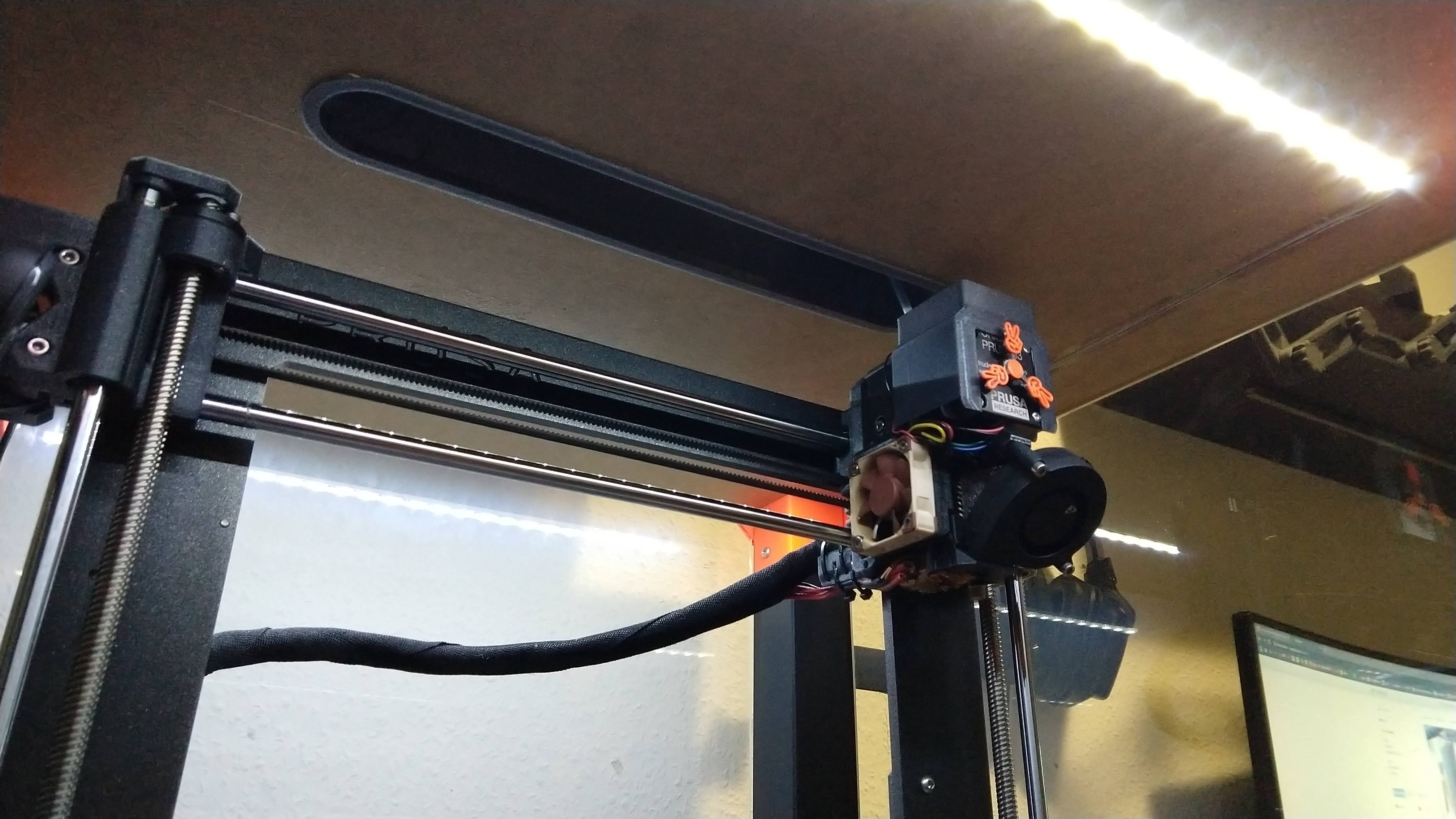 enclosure filament guide